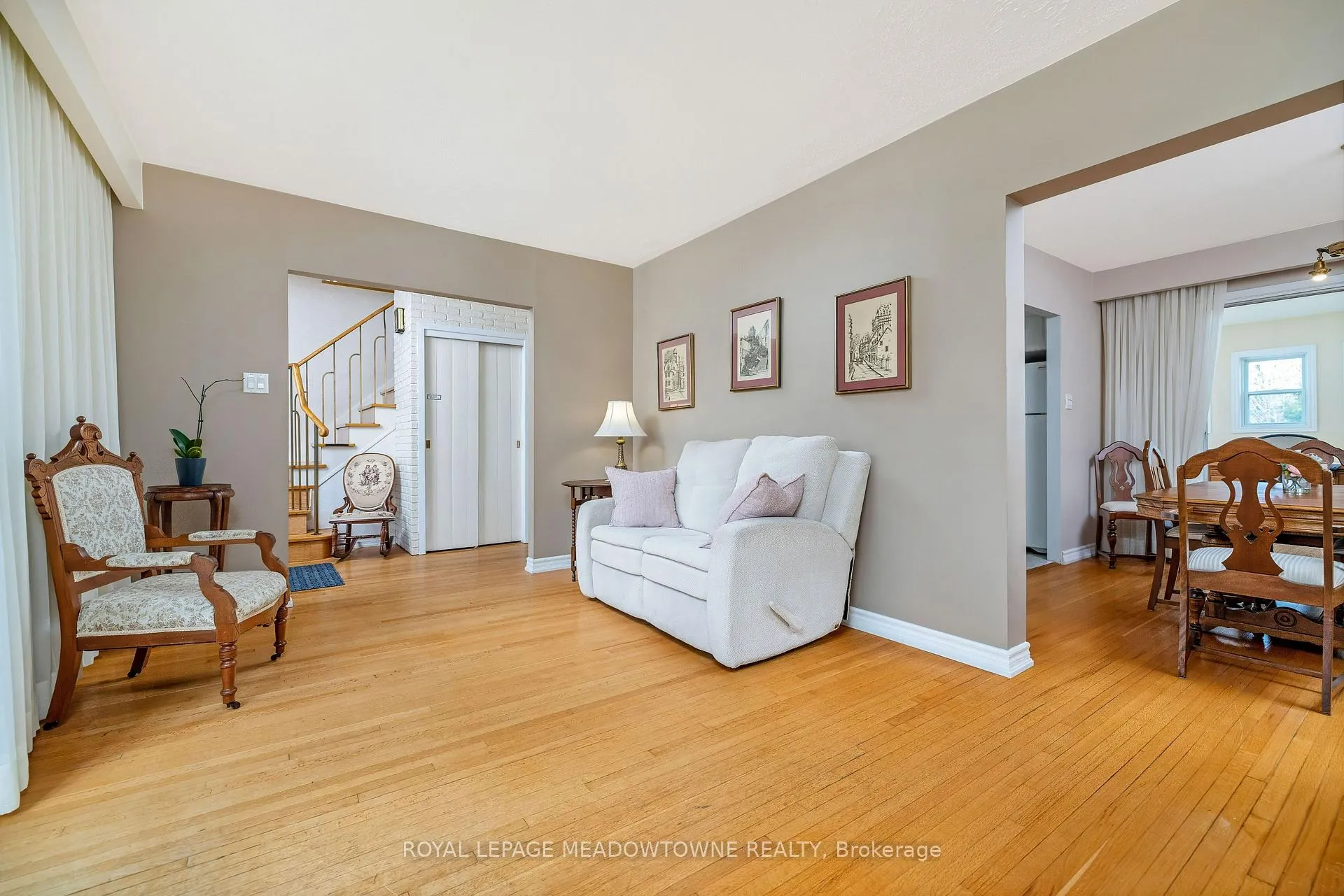 Photo 8 of 57 Inglewood Drive, Brampton, Brampton East — HOMEH