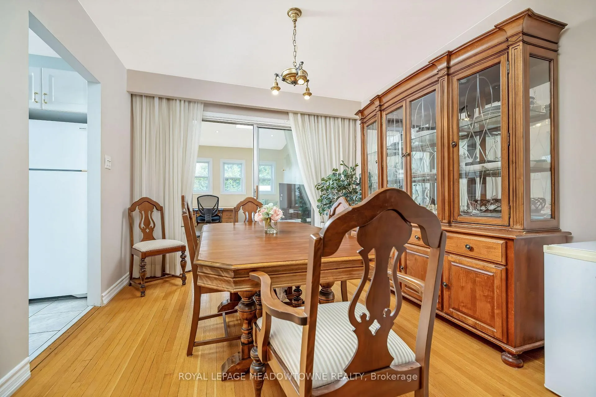 Photo 10 of 57 Inglewood Drive, Brampton, Brampton East — HOMEH