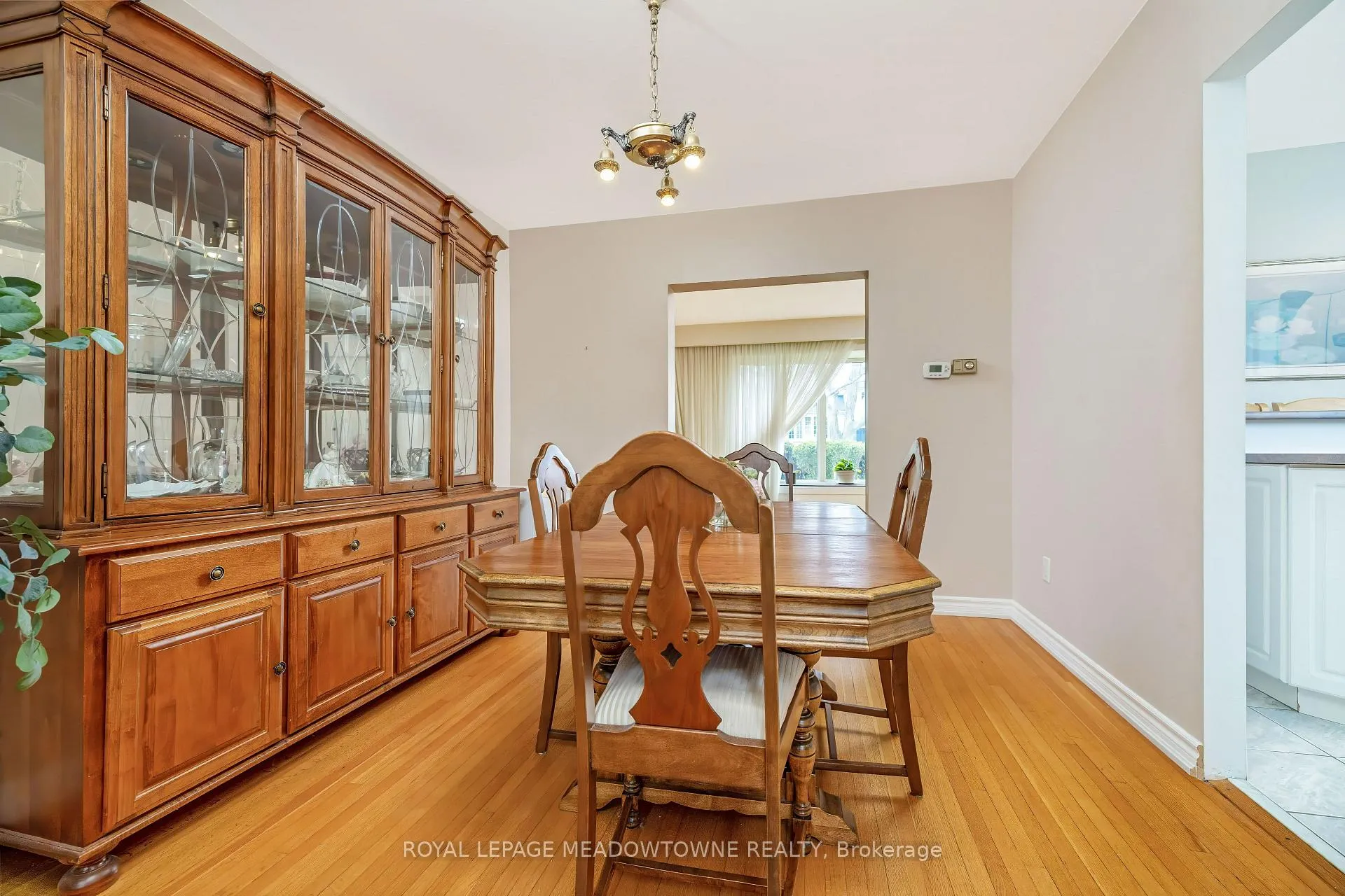 Photo 11 of 57 Inglewood Drive, Brampton, Brampton East — HOMEH