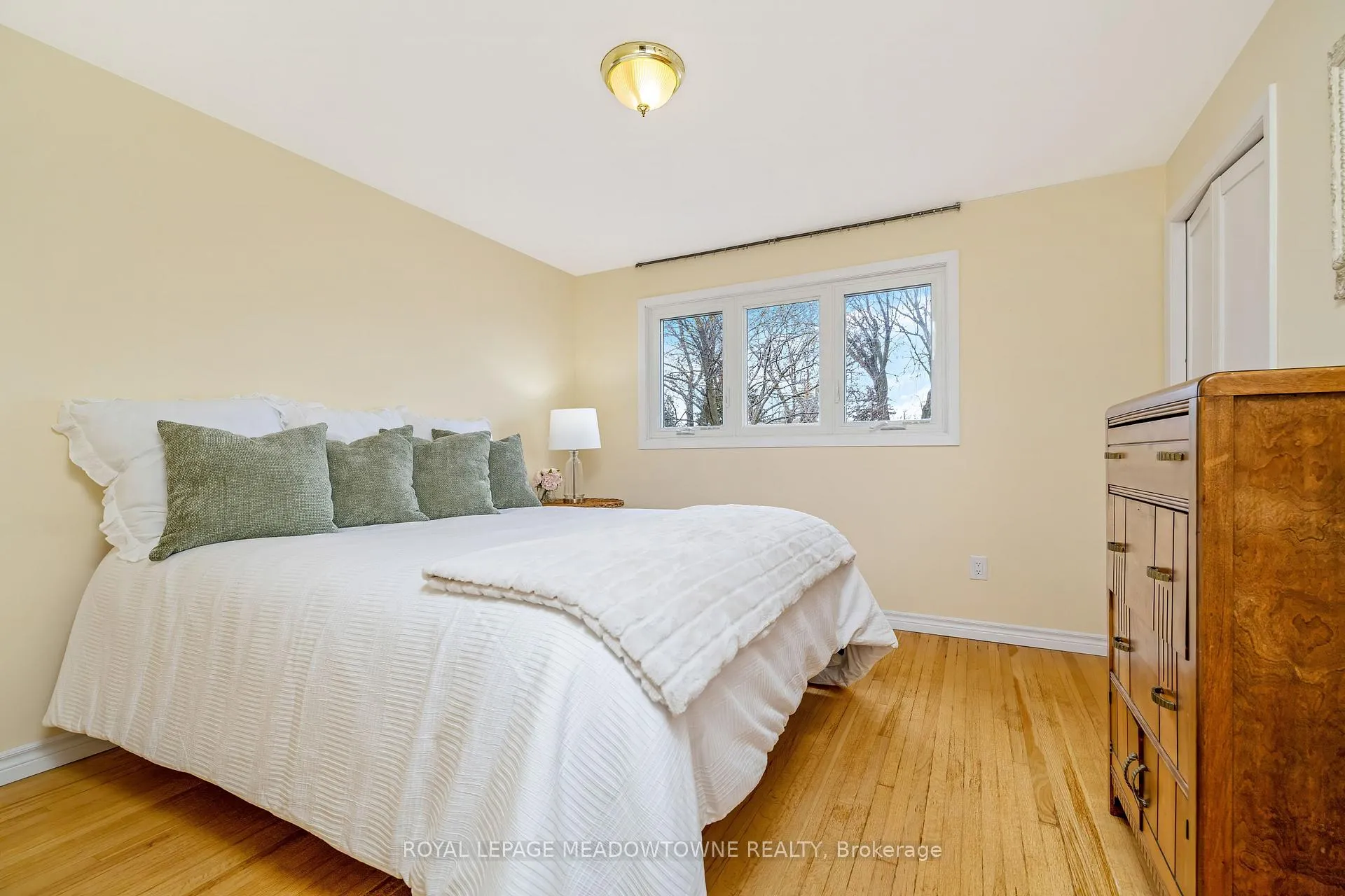 Photo 23 of 57 Inglewood Drive, Brampton, Brampton East — HOMEH
