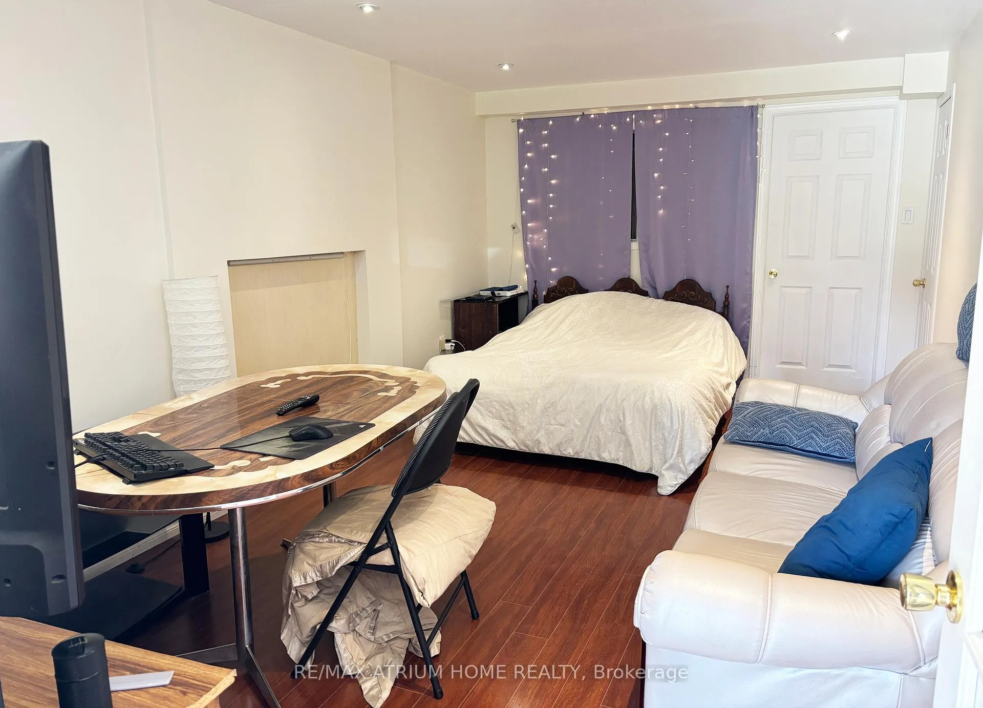 Photo 6 of Unit Basement, 18 Huntington Park Drive, Markham, Thornlea — HOMEH
