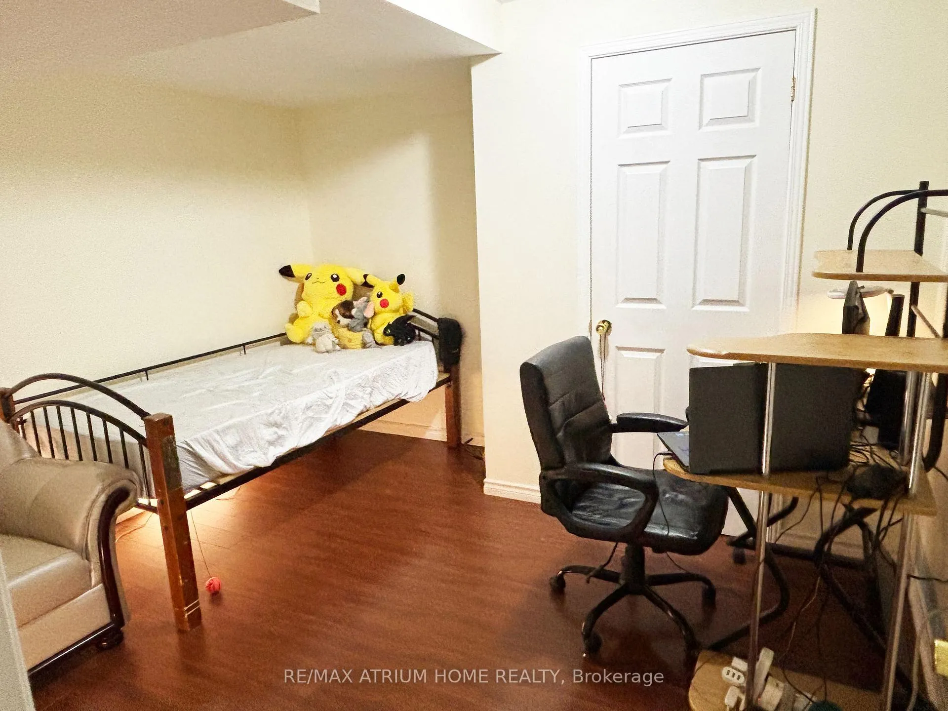Photo 8 of Unit Basement, 18 Huntington Park Drive, Markham, Thornlea — HOMEH