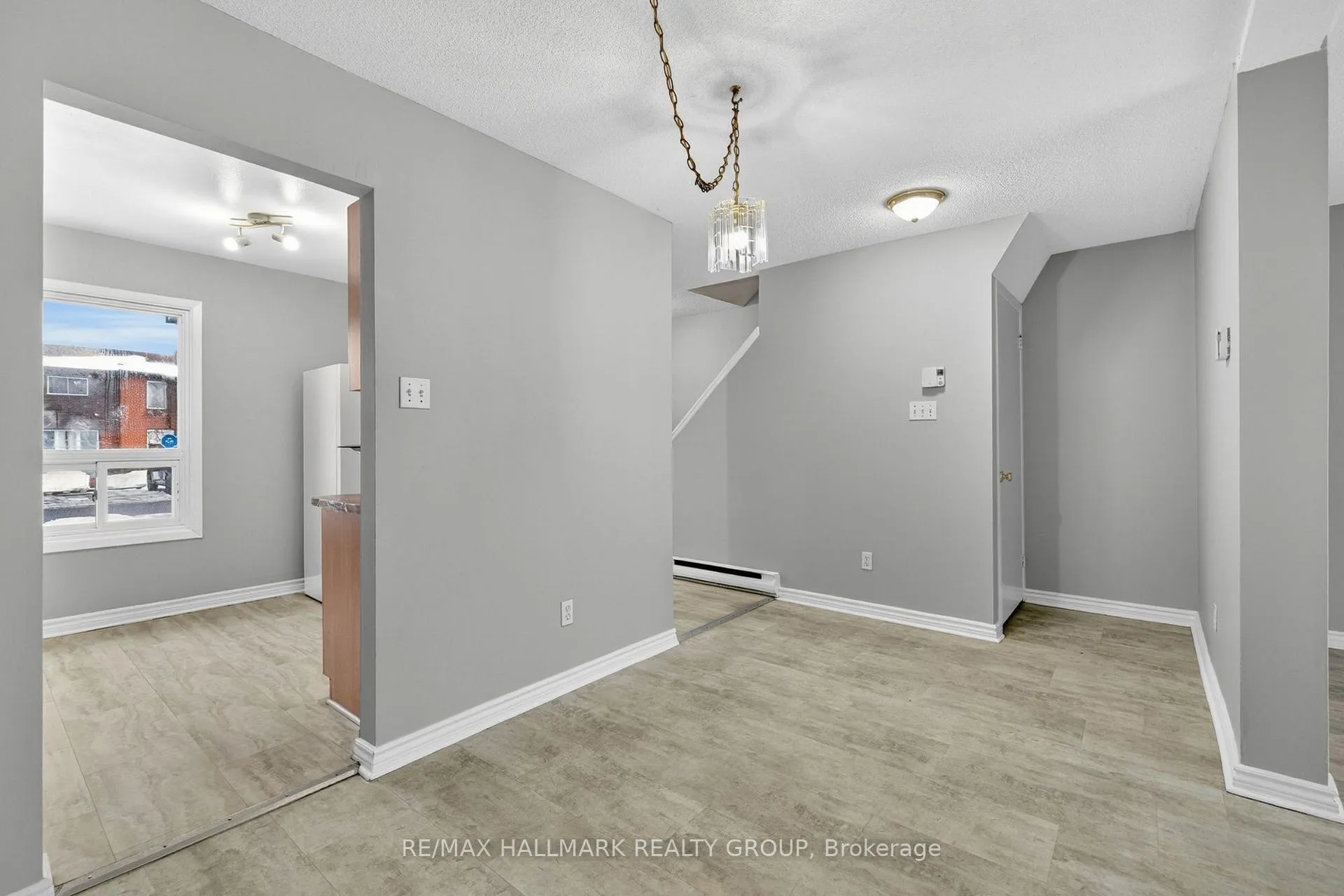 Photo 6 of 3219 Stockton Drive, Ottawa, Blossom Park/Kemp Park/Findlay Creek — HOMEH