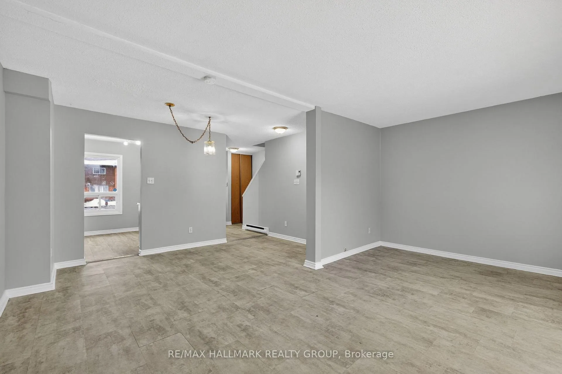 Photo 10 of 3219 Stockton Drive, Ottawa, Blossom Park/Kemp Park/Findlay Creek — HOMEH