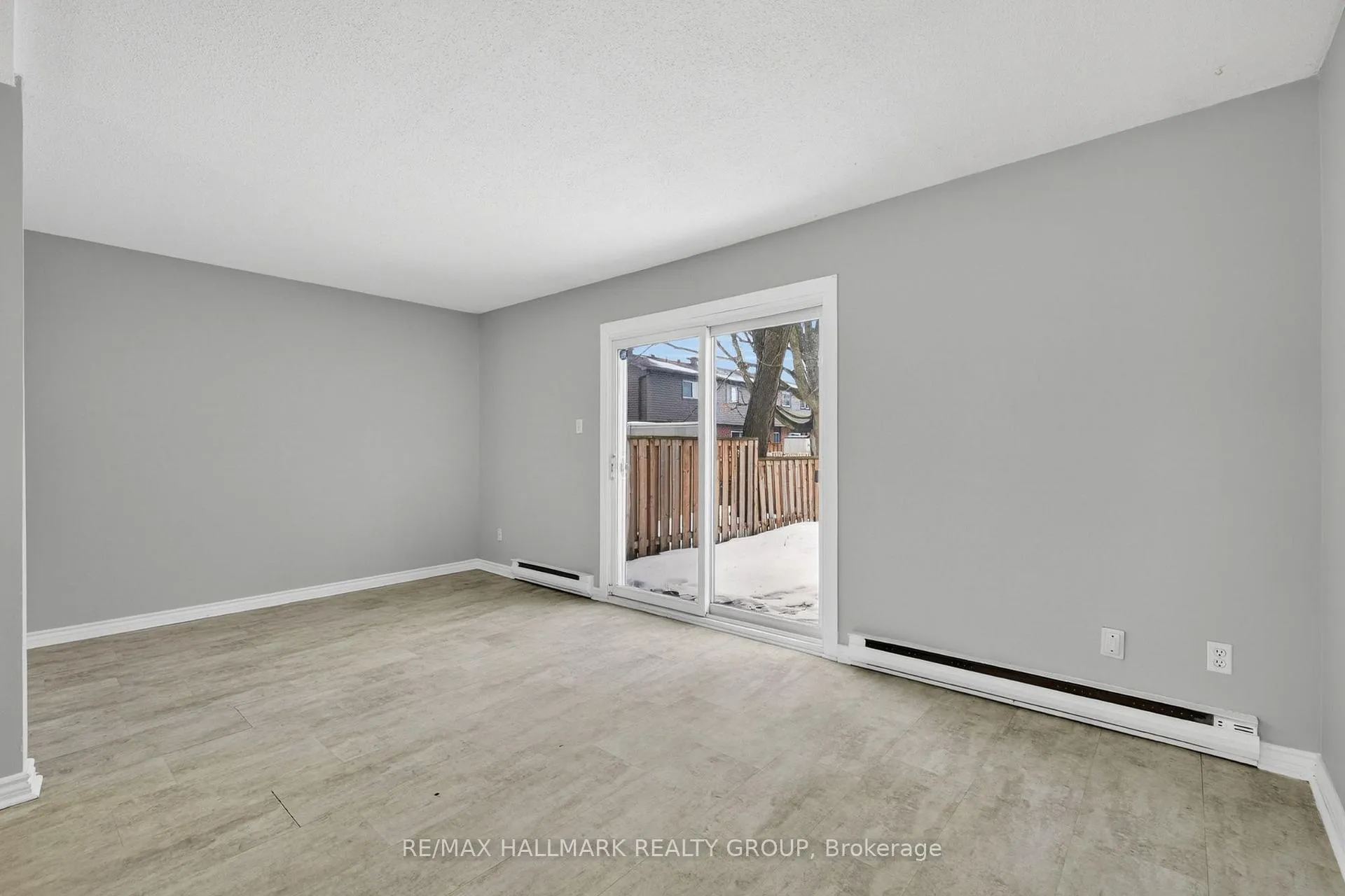 Photo 11 of 3219 Stockton Drive, Ottawa, Blossom Park/Kemp Park/Findlay Creek — HOMEH