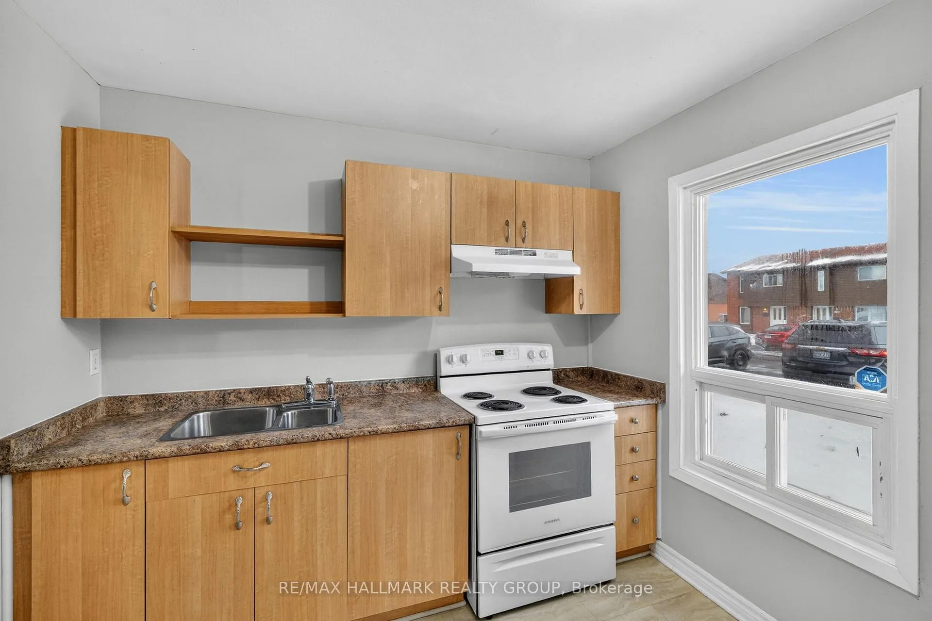 Photo 17 of 3219 Stockton Drive, Ottawa, Blossom Park/Kemp Park/Findlay Creek — HOMEH