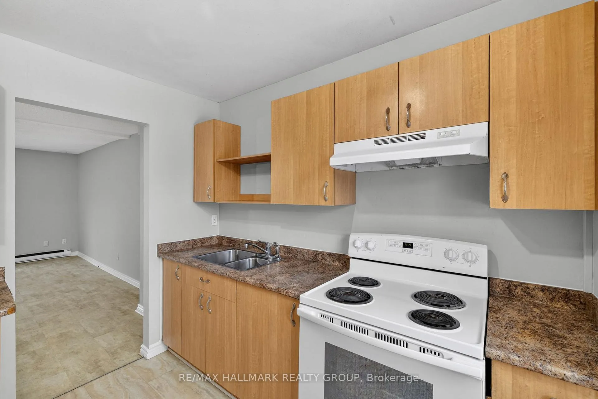 Photo 21 of 3219 Stockton Drive, Ottawa, Blossom Park/Kemp Park/Findlay Creek — HOMEH