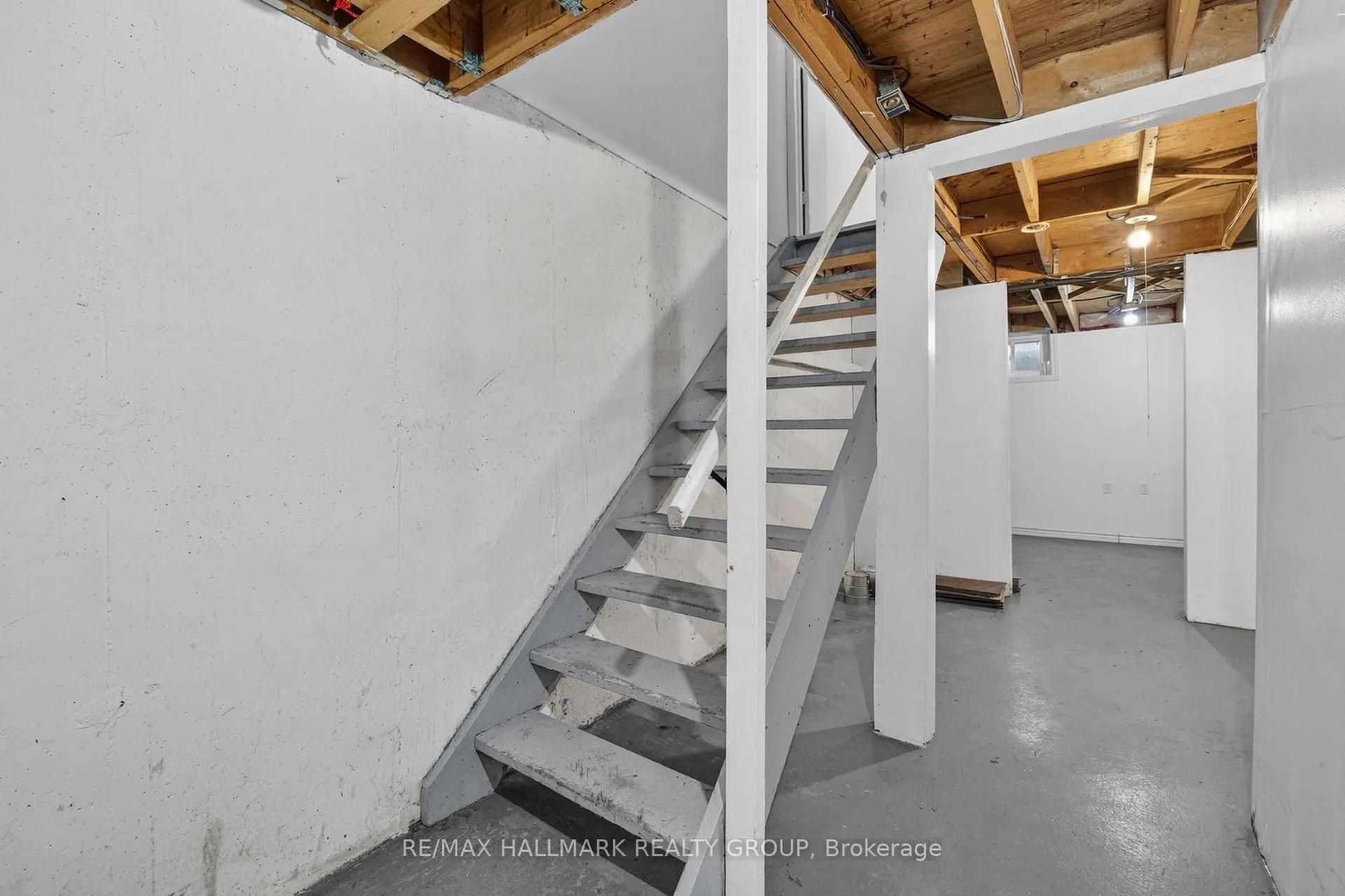 Photo 34 of 3219 Stockton Drive, Ottawa, Blossom Park/Kemp Park/Findlay Creek — HOMEH
