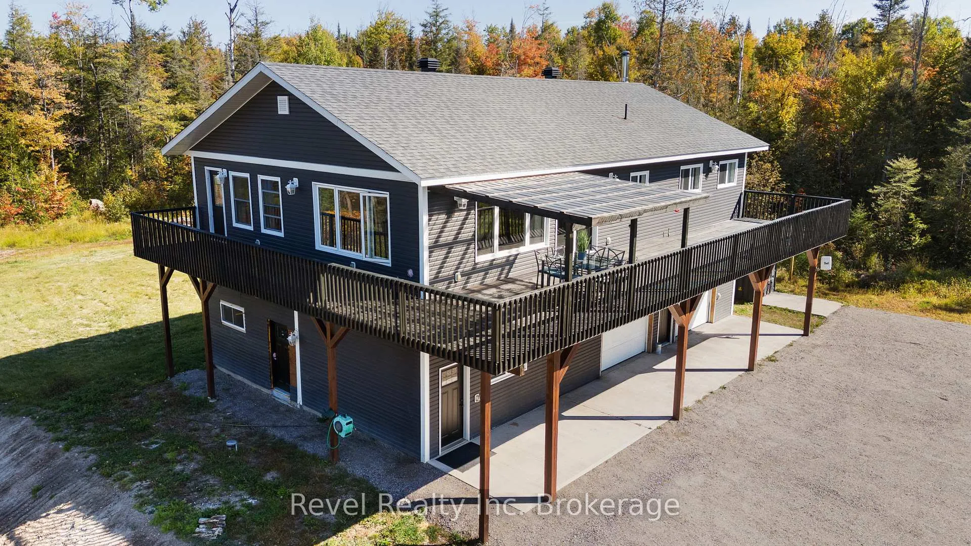 Front of 4205 Highway 17 E