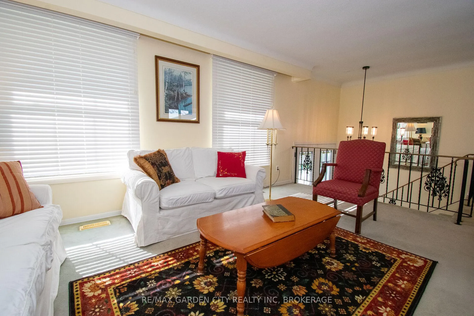 Photo 18 of 22 Shetland Crescent, St. Catharines, E. Chester — HOMEH