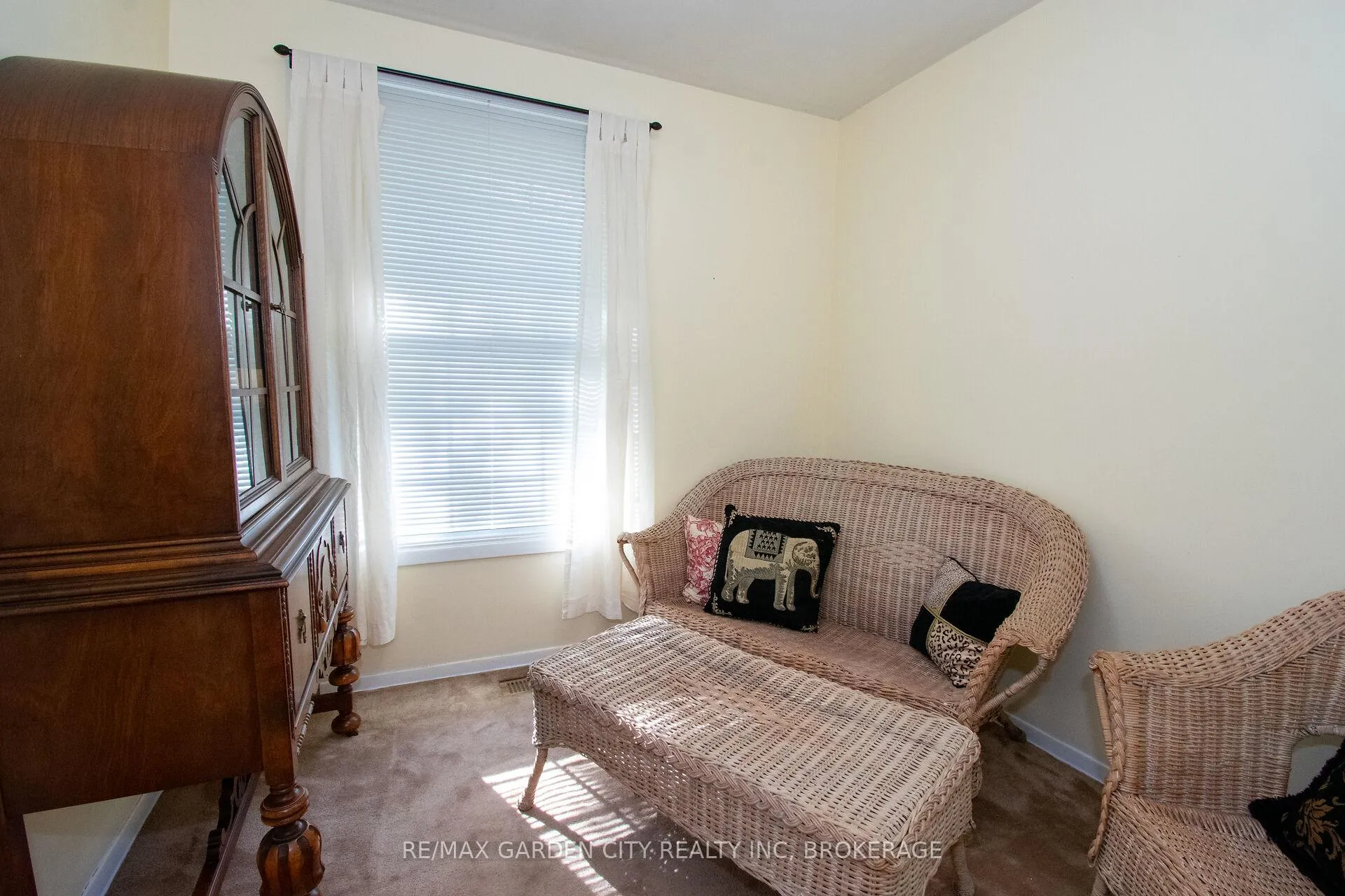 Photo 22 of 22 Shetland Crescent, St. Catharines, E. Chester — HOMEH