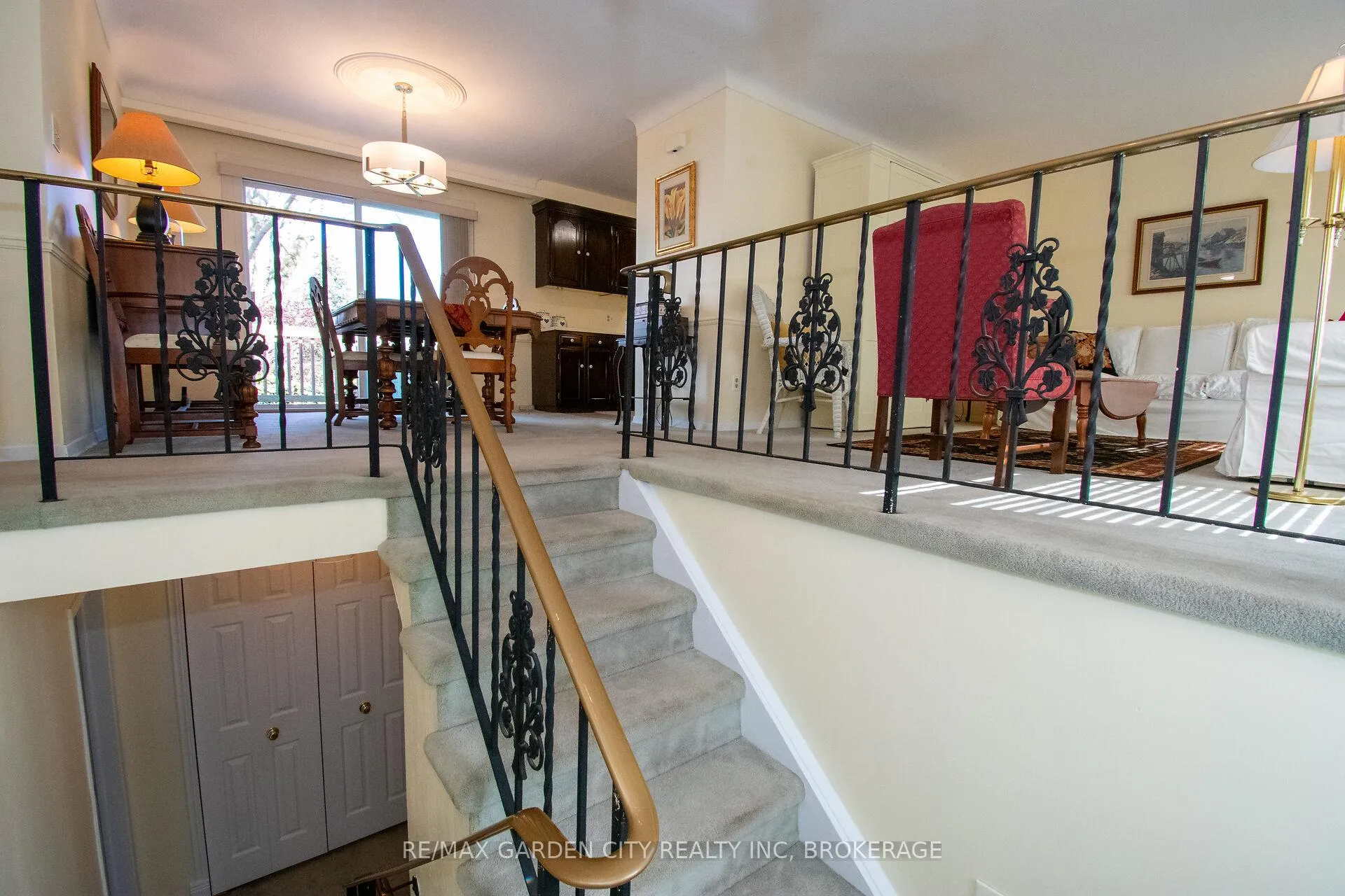 Photo 28 of 22 Shetland Crescent, St. Catharines, E. Chester — HOMEH