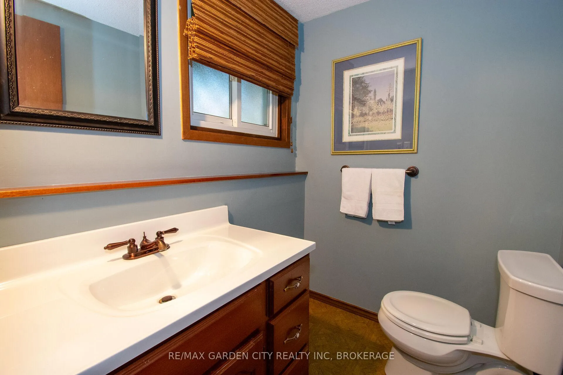 Photo 37 of 22 Shetland Crescent, St. Catharines, E. Chester — HOMEH