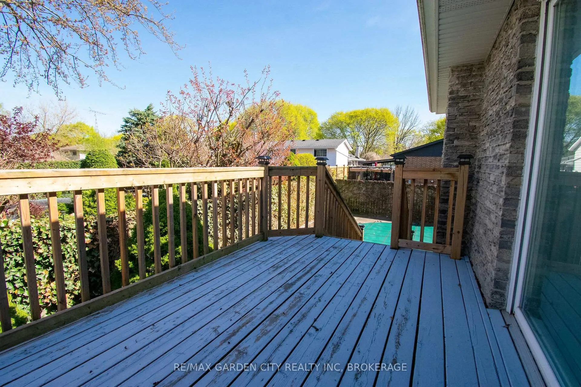 Photo 39 of 22 Shetland Crescent, St. Catharines, E. Chester — HOMEH