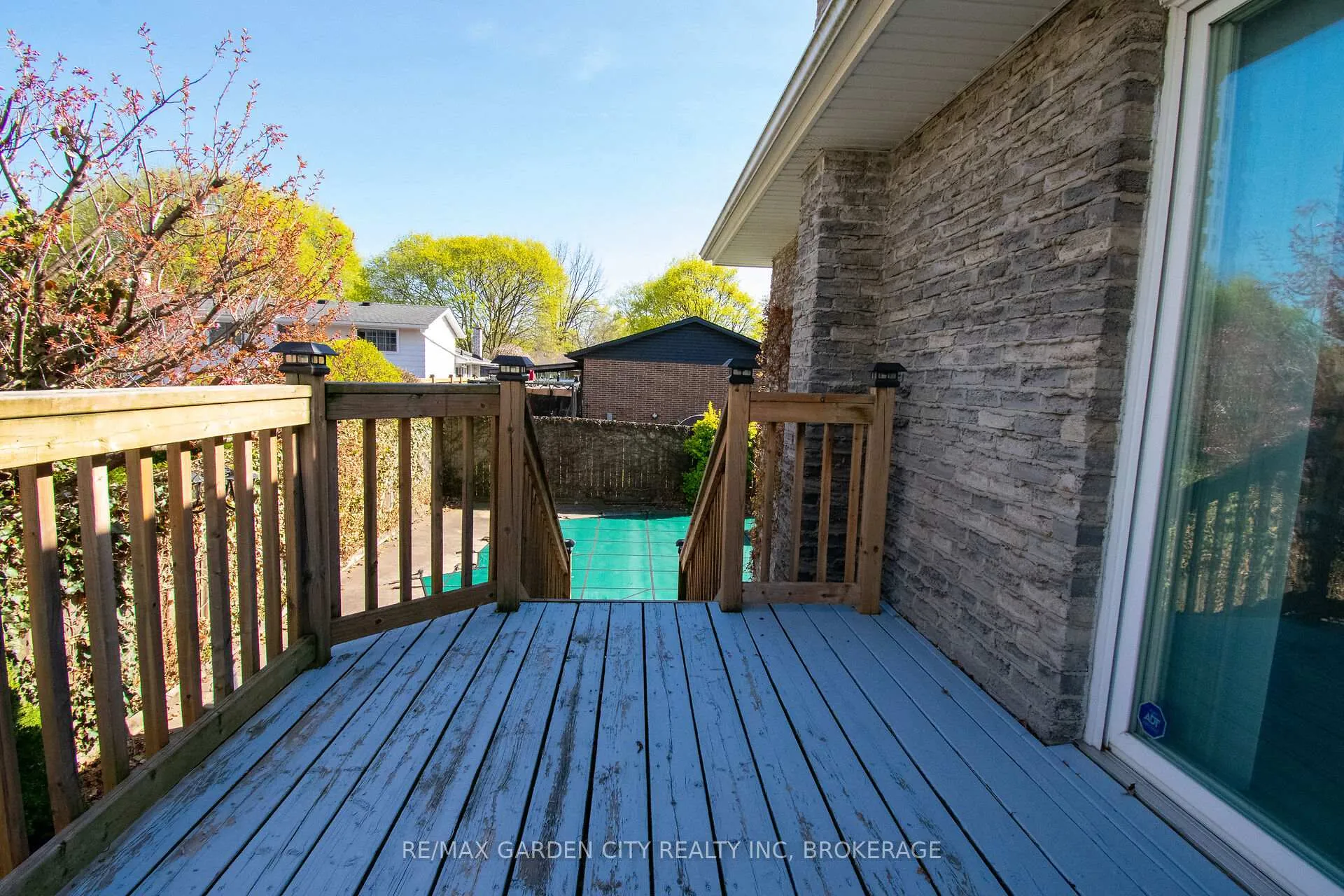 Photo 40 of 22 Shetland Crescent, St. Catharines, E. Chester — HOMEH