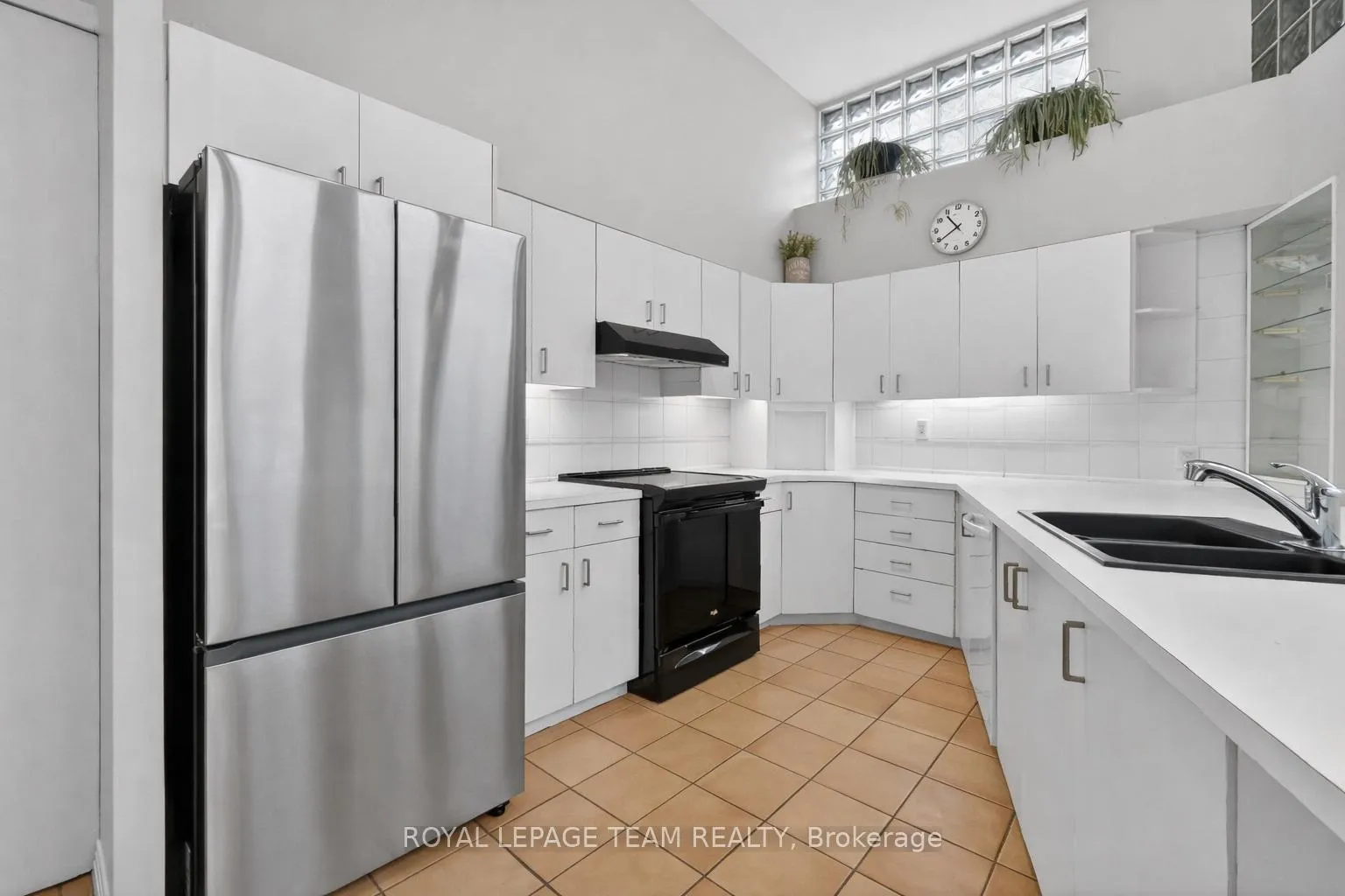 Photo 10 of 10 Lewis Street, Ottawa, Ottawa Centre/Golden Triangle — HOMEH
