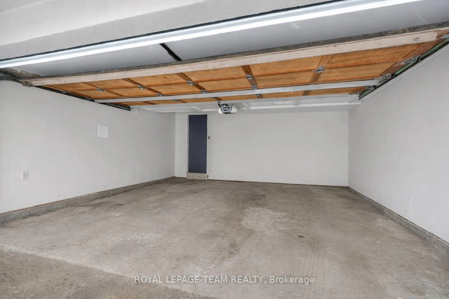 Photo 14 of 10 Lewis Street, Ottawa, Ottawa Centre/Golden Triangle — HOMEH