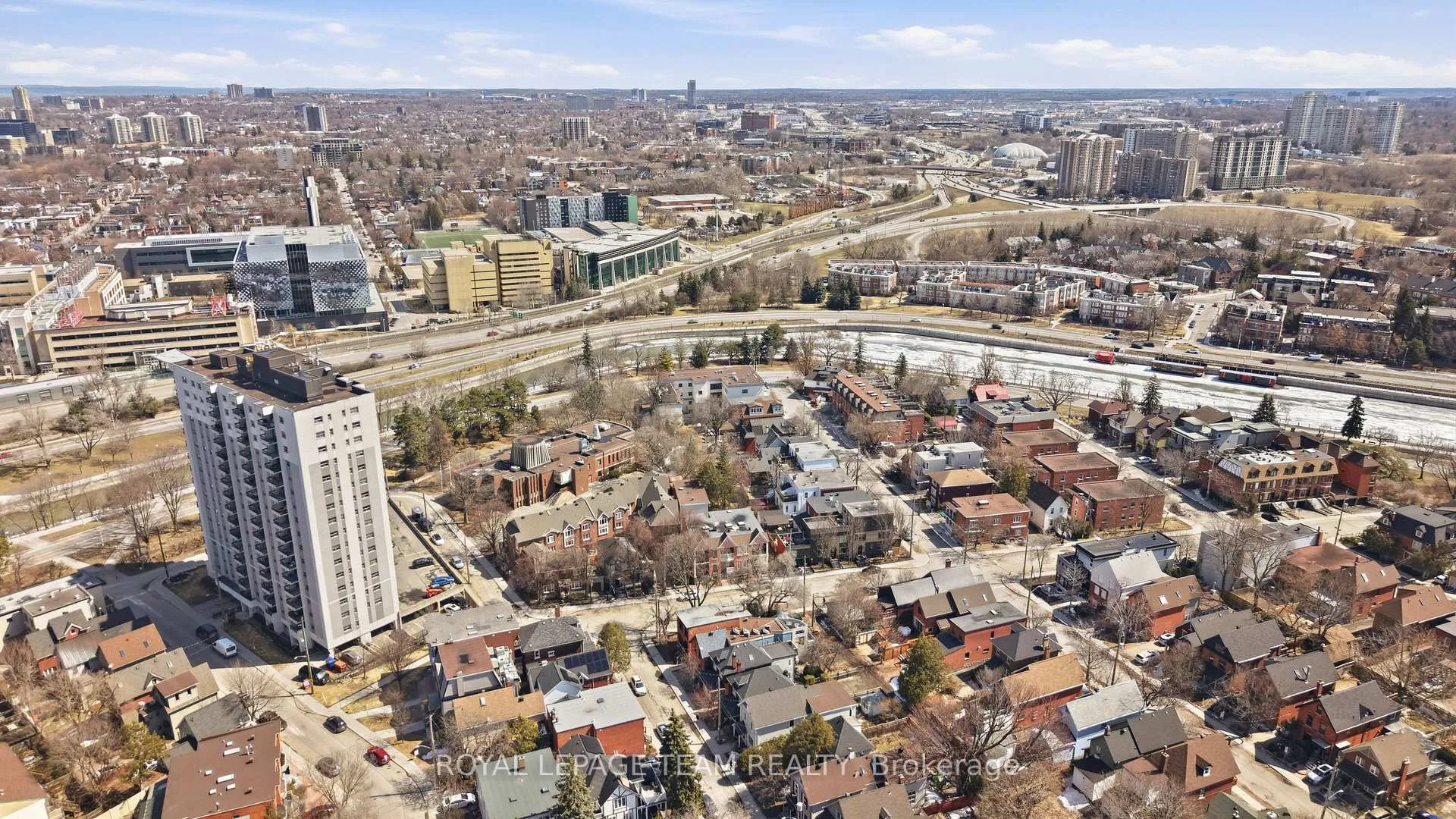 Photo 37 of 10 Lewis Street, Ottawa, Ottawa Centre/Golden Triangle — HOMEH