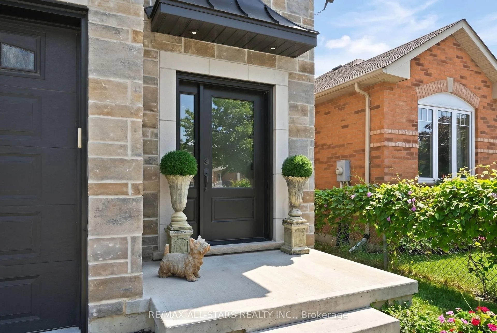 Photo 3 of 579 Victoria Street, Scugog, Port Perry — HOMEH