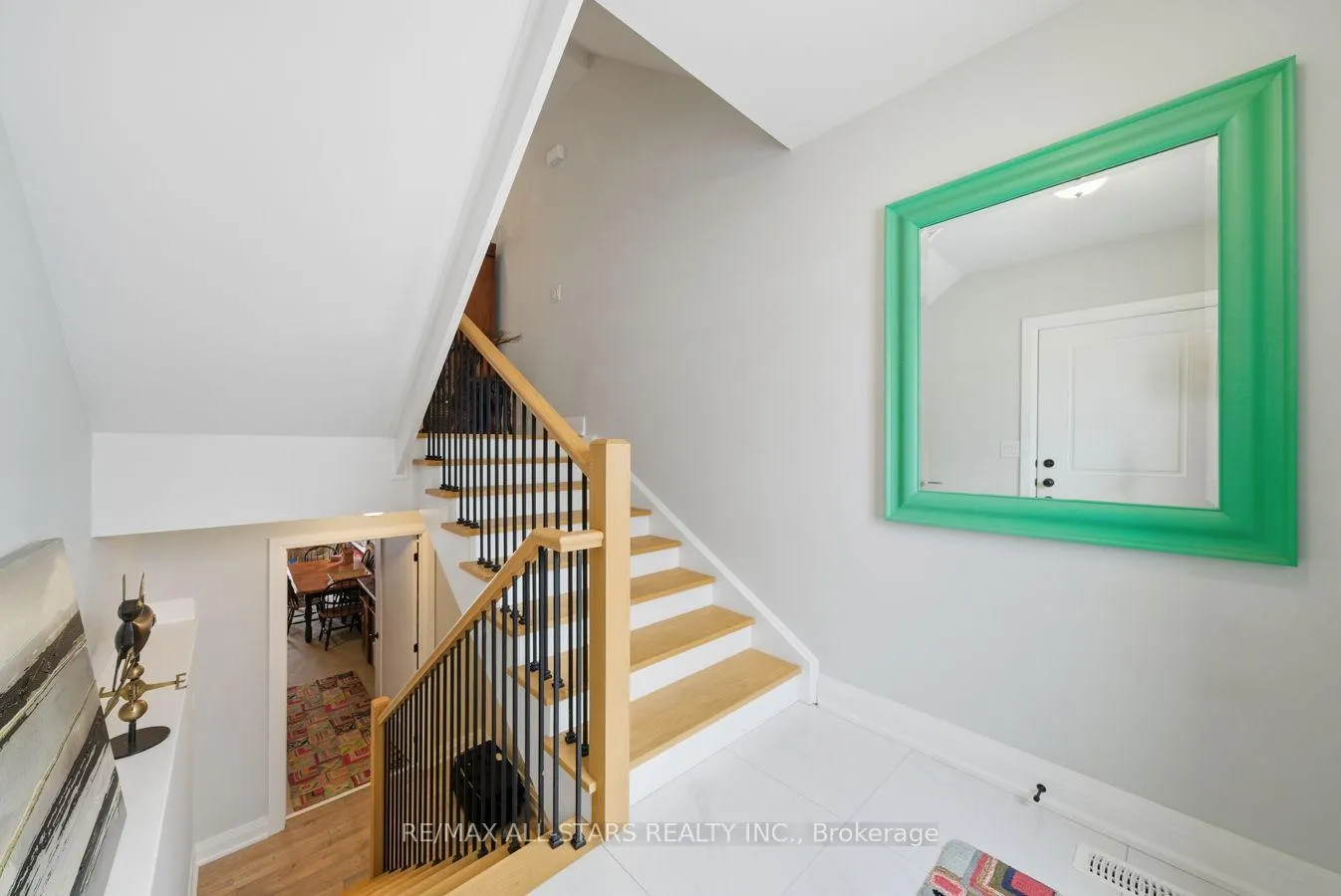 Photo 4 of 579 Victoria Street, Scugog, Port Perry — HOMEH