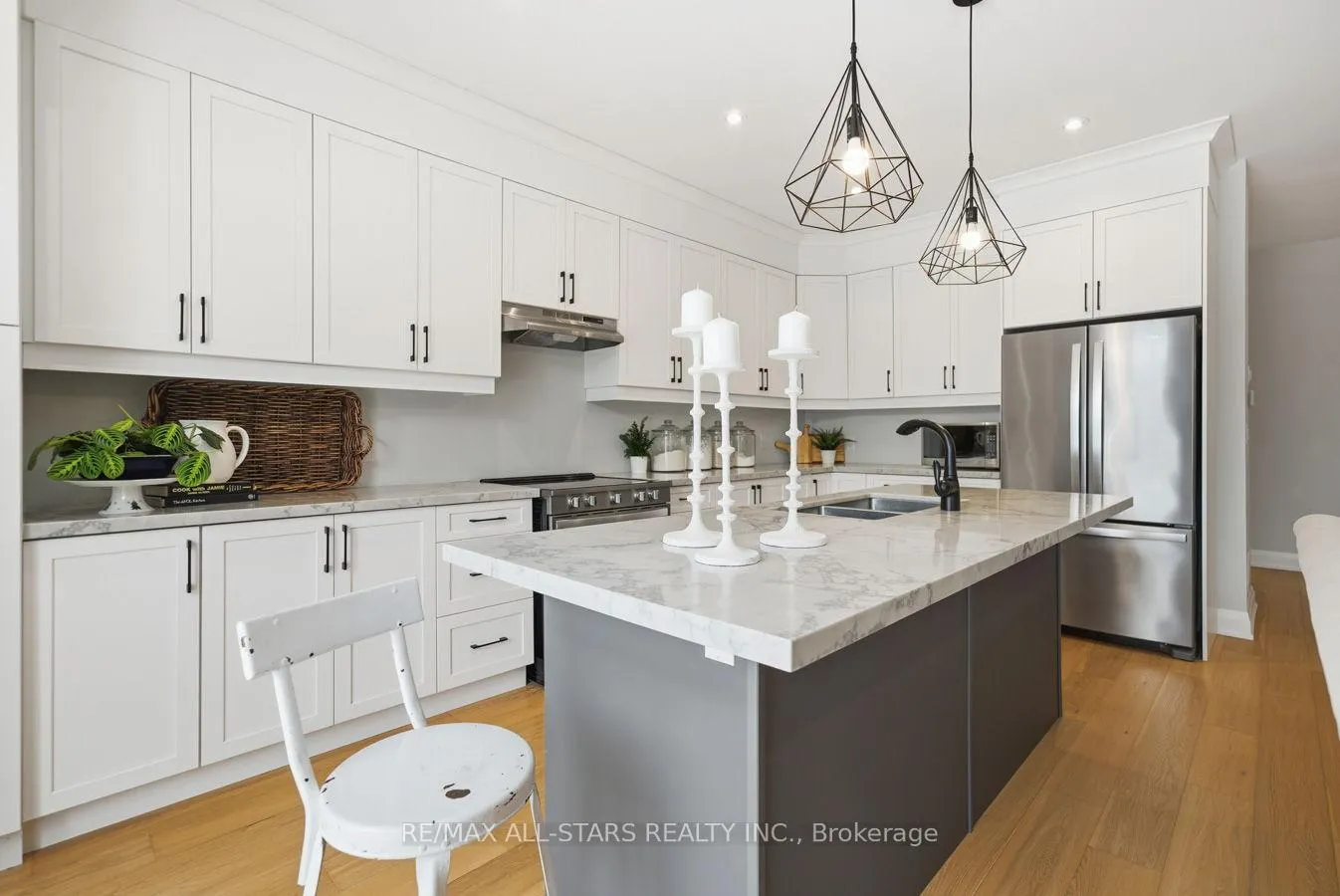 Photo 11 of 579 Victoria Street, Scugog, Port Perry — HOMEH