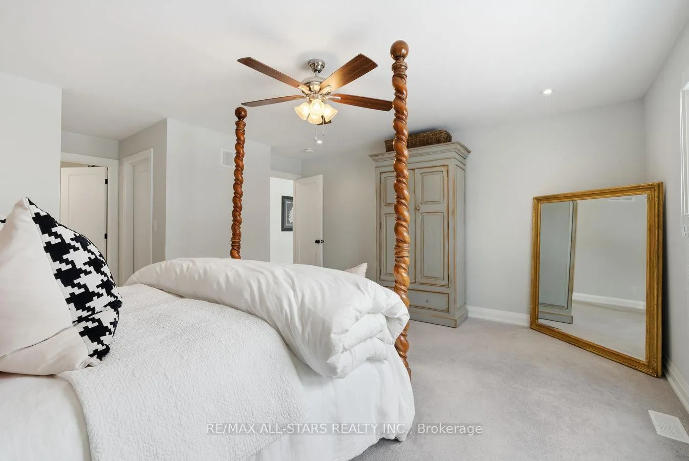 Photo 23 of 579 Victoria Street, Scugog, Port Perry — HOMEH