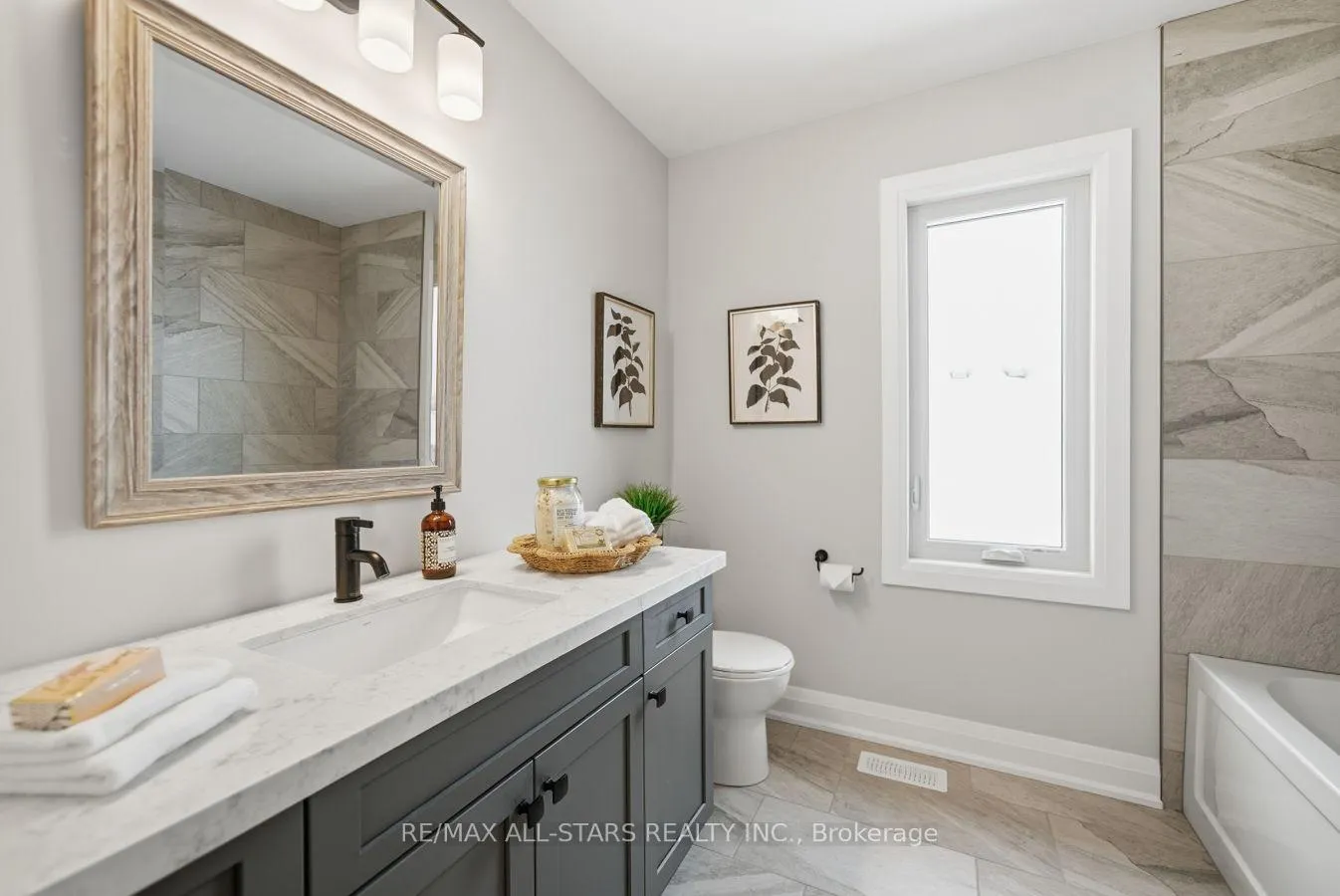 Photo 29 of 579 Victoria Street, Scugog, Port Perry — HOMEH