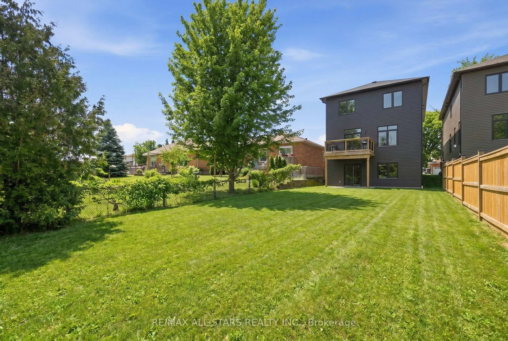 Photo 39 of 579 Victoria Street, Scugog, Port Perry — HOMEH