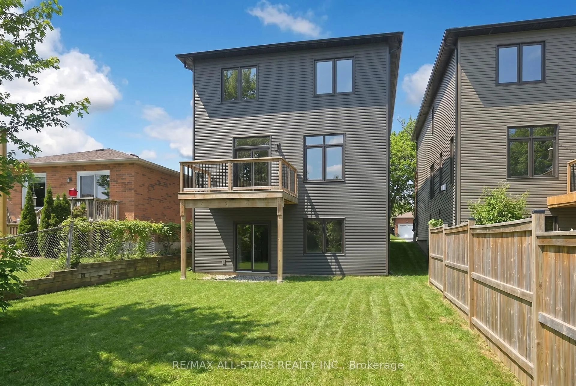 Photo 40 of 579 Victoria Street, Scugog, Port Perry — HOMEH
