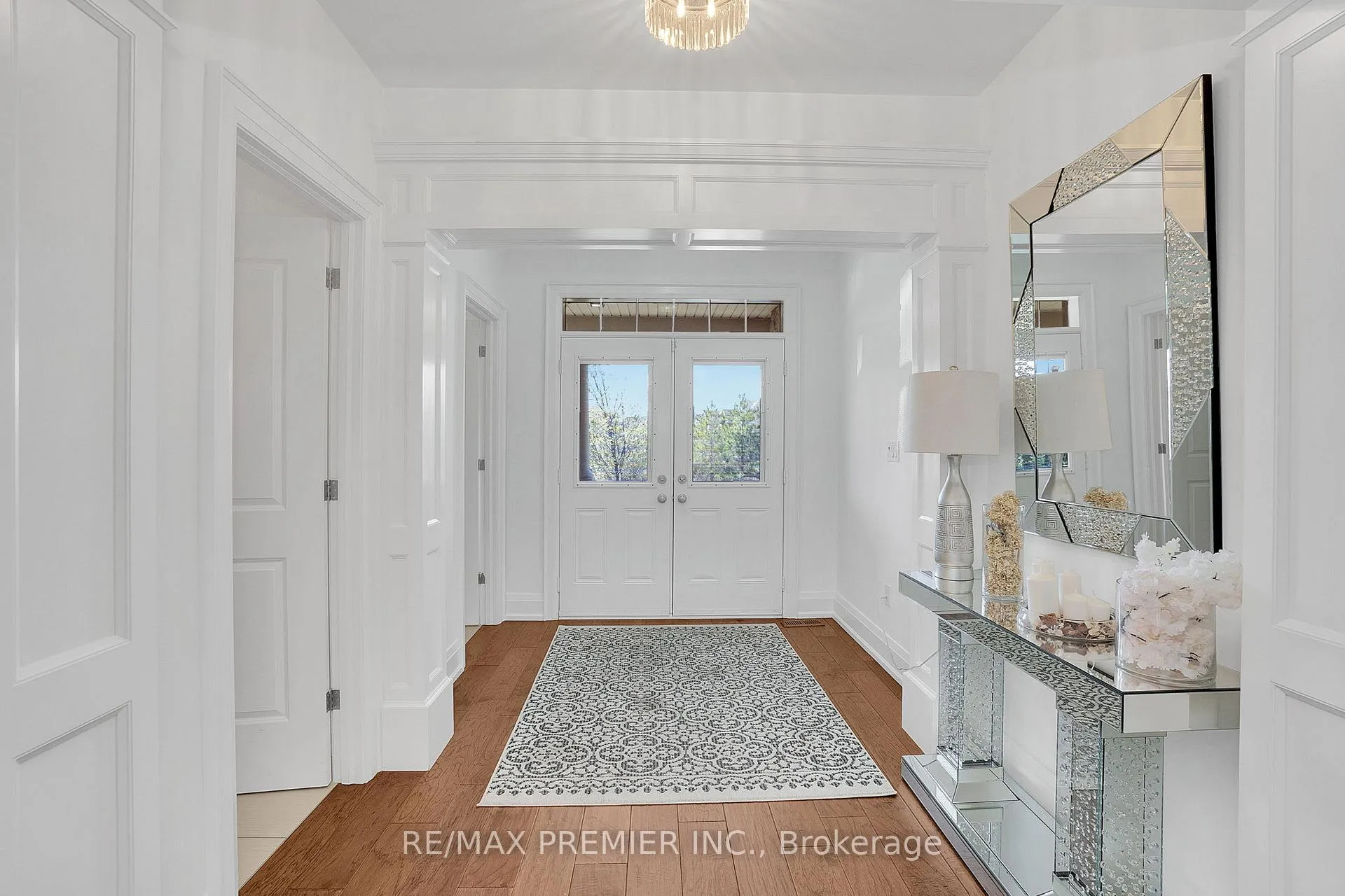 Photo 5 of 116 Torrey Pines Road, Vaughan, Kleinburg — HOMEH