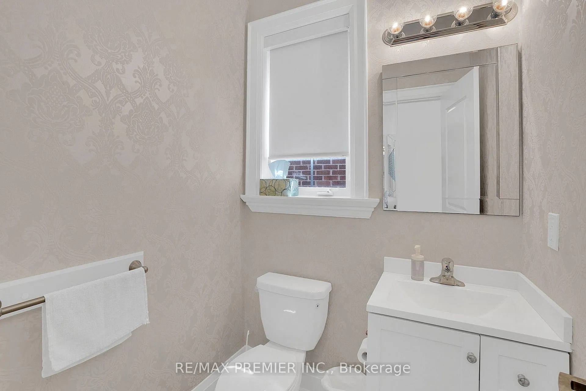 Photo 18 of 116 Torrey Pines Road, Vaughan, Kleinburg — HOMEH