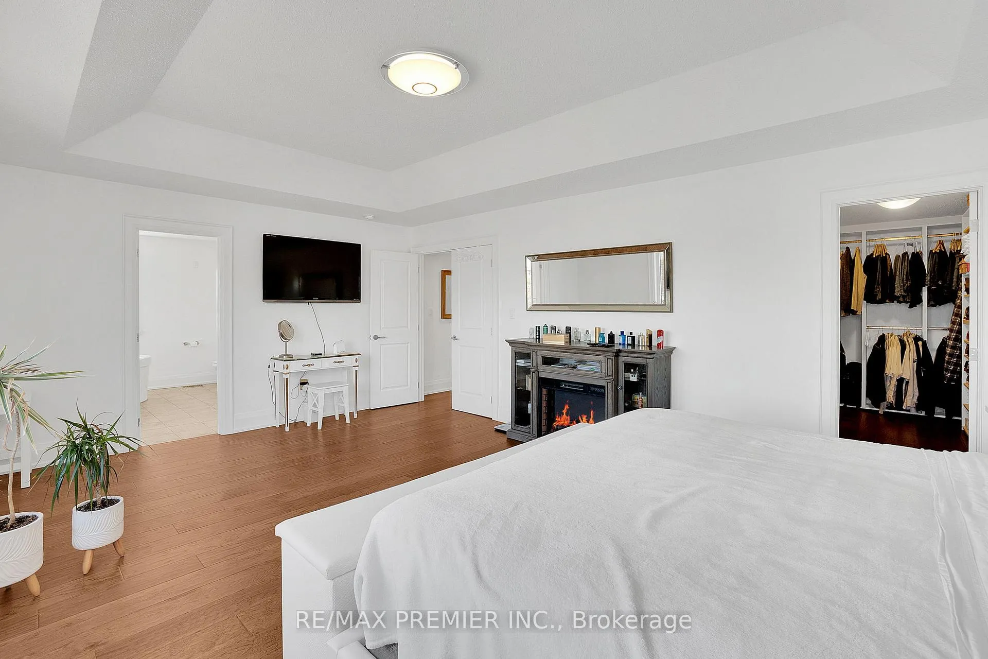 Photo 23 of 116 Torrey Pines Road, Vaughan, Kleinburg — HOMEH