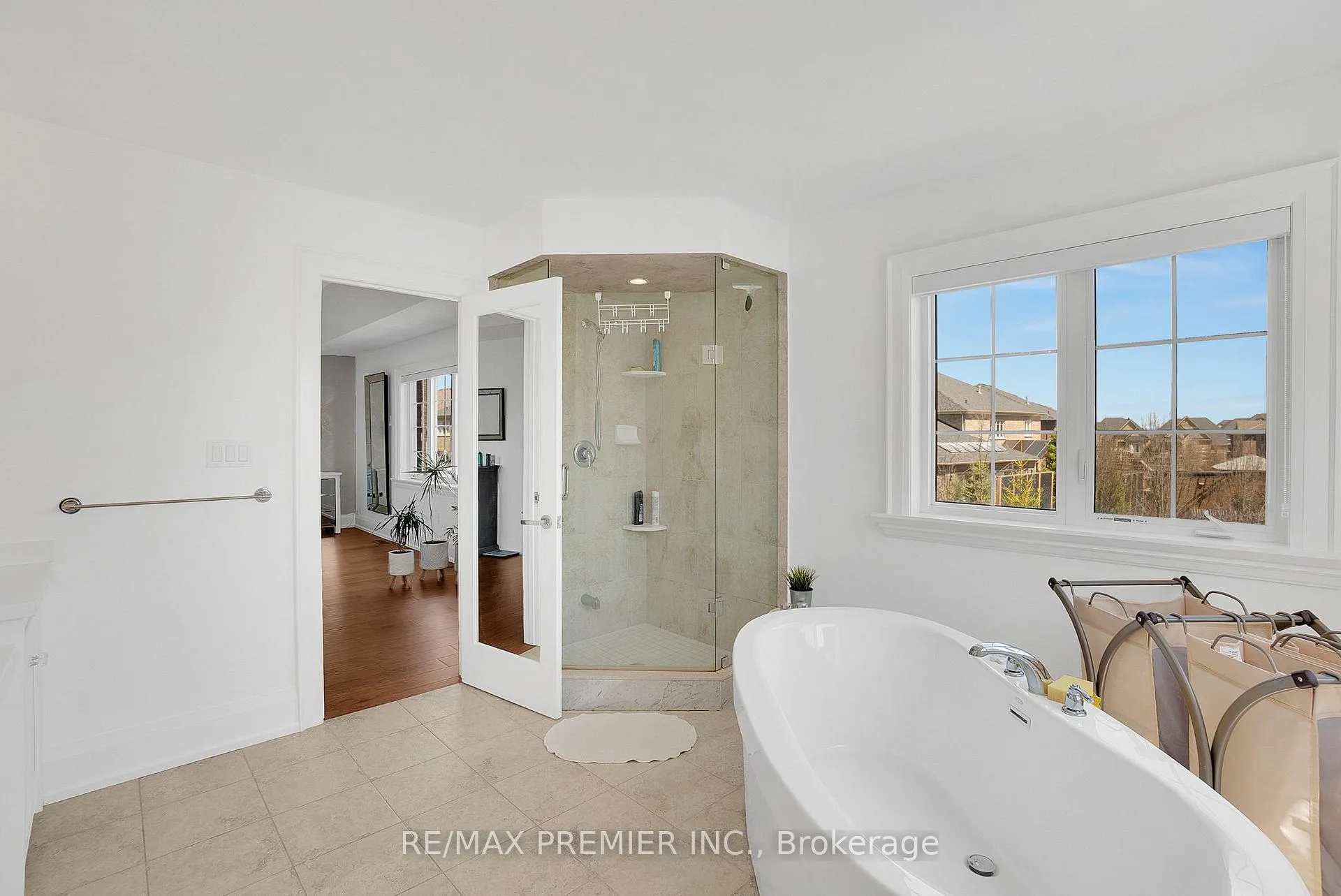 Photo 25 of 116 Torrey Pines Road, Vaughan, Kleinburg — HOMEH