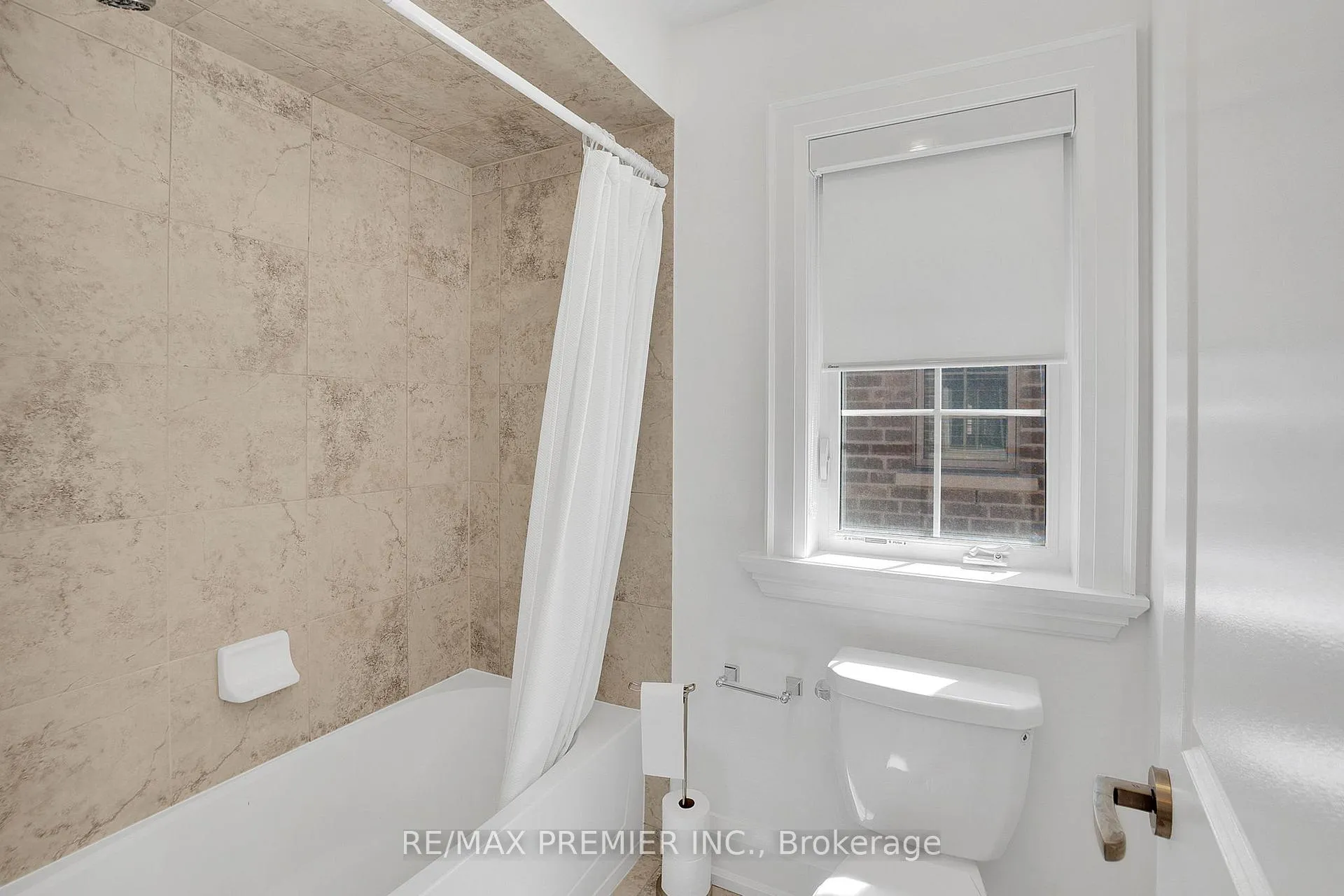 Photo 29 of 116 Torrey Pines Road, Vaughan, Kleinburg — HOMEH