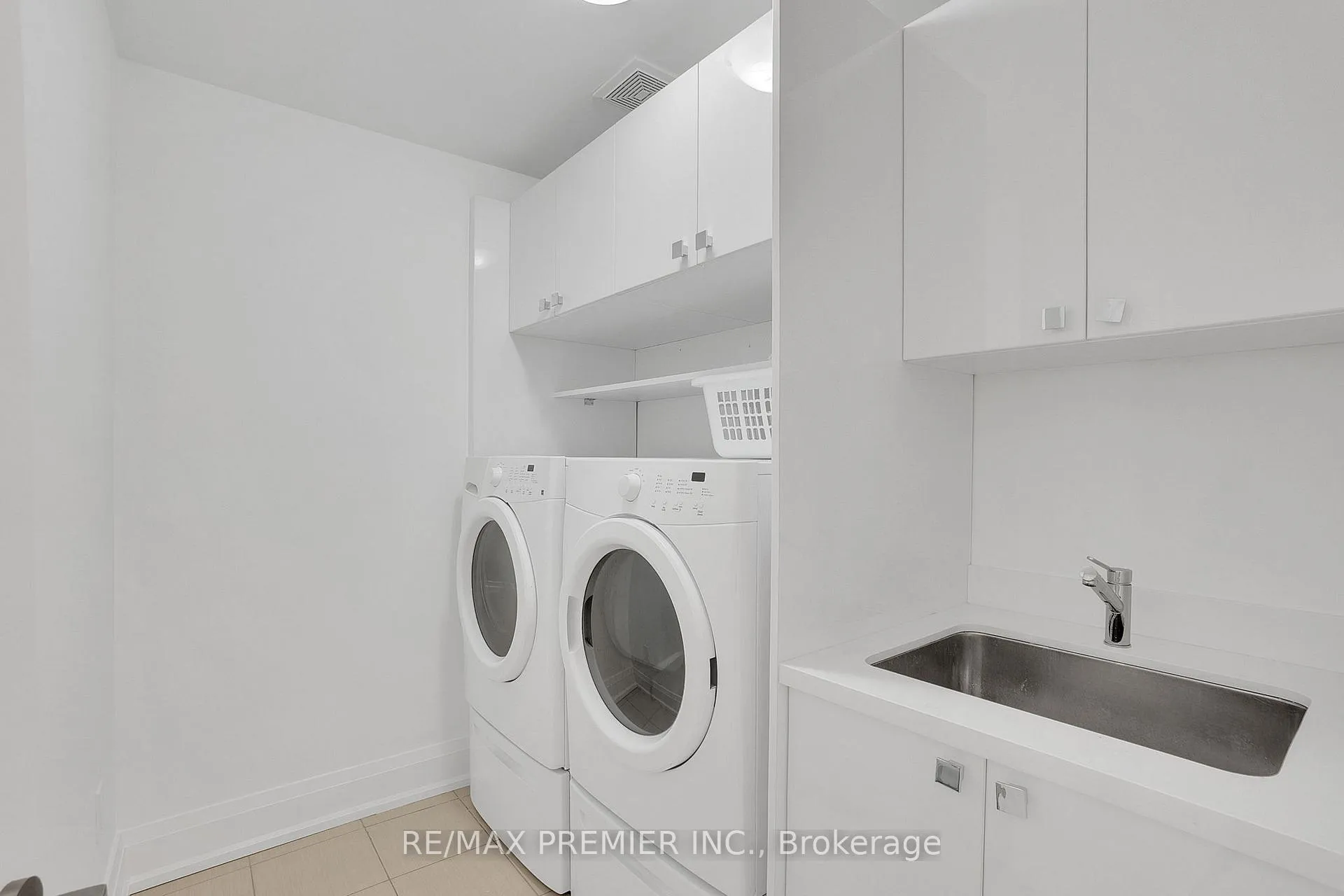 Photo 33 of 116 Torrey Pines Road, Vaughan, Kleinburg — HOMEH
