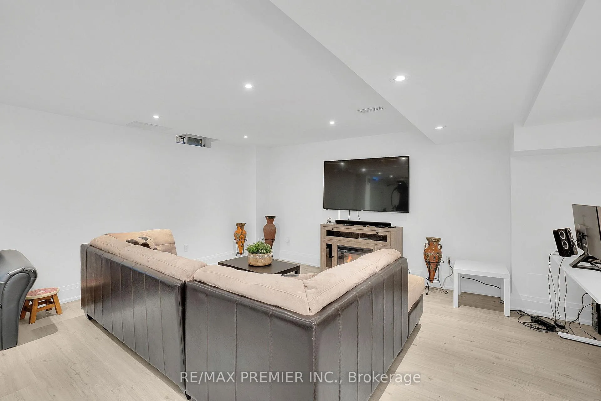 Photo 41 of 116 Torrey Pines Road, Vaughan, Kleinburg — HOMEH