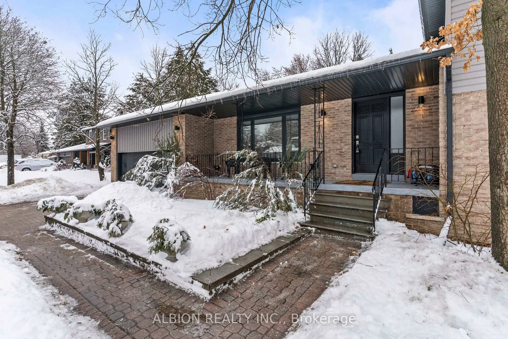 Photo 2 of 39 Westview Crescent, Caledon, Palgrave — HOMEH