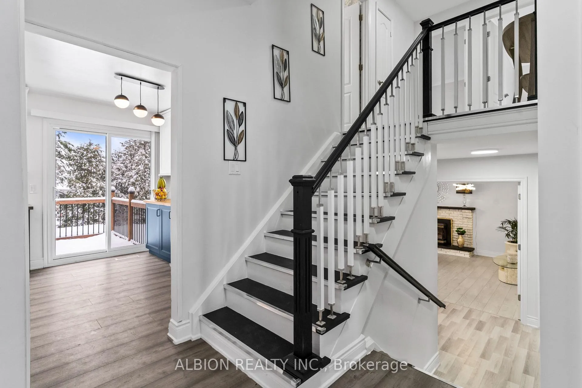 Photo 9 of 39 Westview Crescent, Caledon, Palgrave — HOMEH