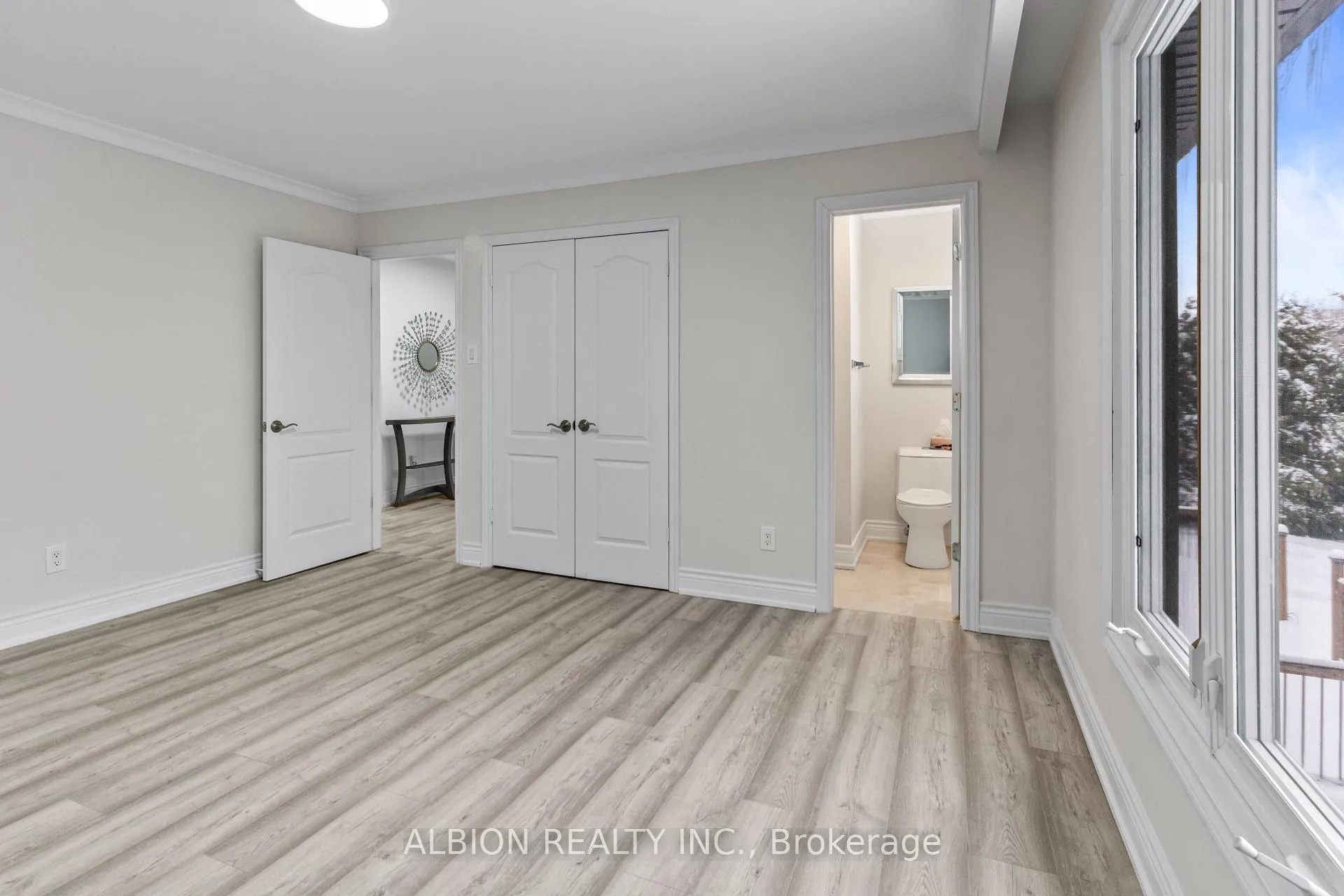 Photo 16 of 39 Westview Crescent, Caledon, Palgrave — HOMEH