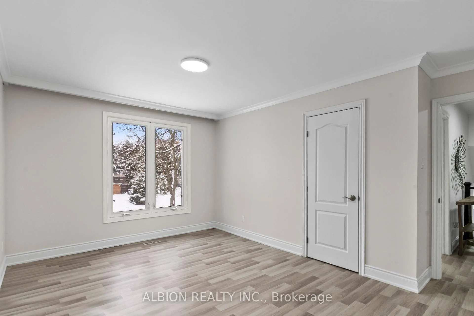 Photo 18 of 39 Westview Crescent, Caledon, Palgrave — HOMEH