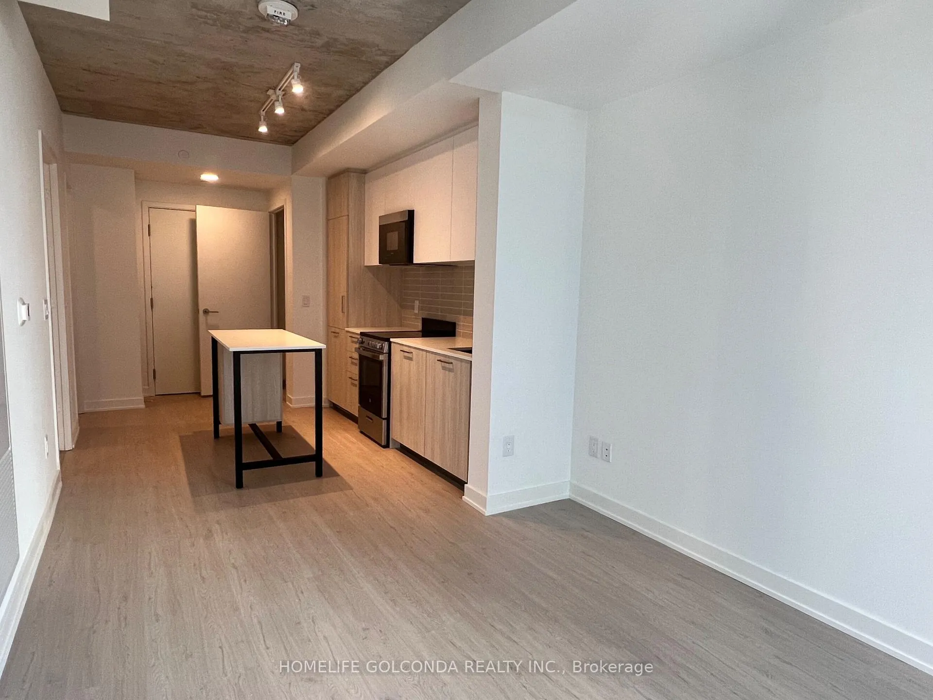 Photo 6 of Unit 2208, 65 Mutual Street, Toronto, Church-Yonge Corridor — HOMEH