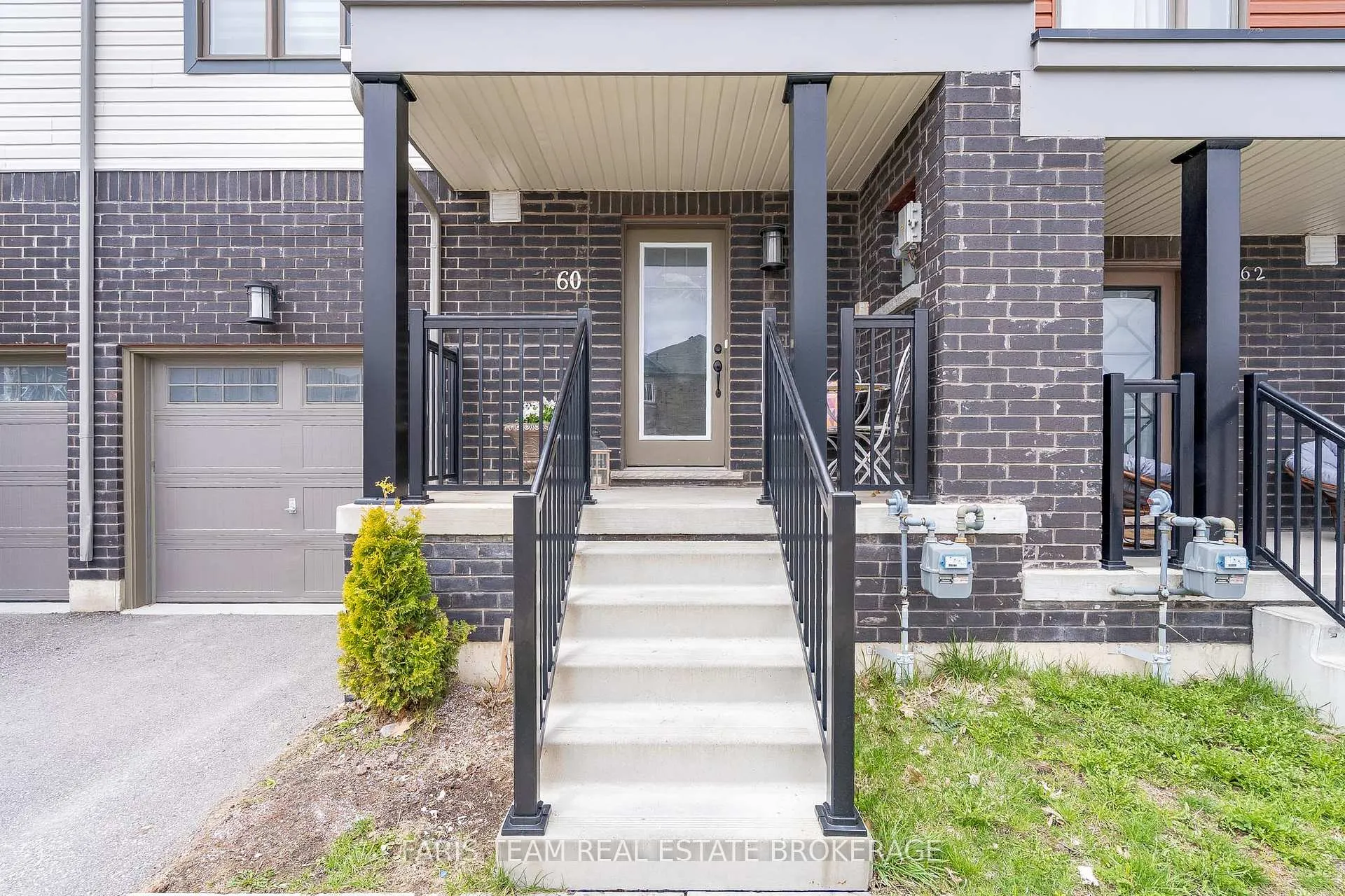 Photo 4 of 60 Brown Bear Street, Barrie, Rural Barrie Southwest — HOMEH