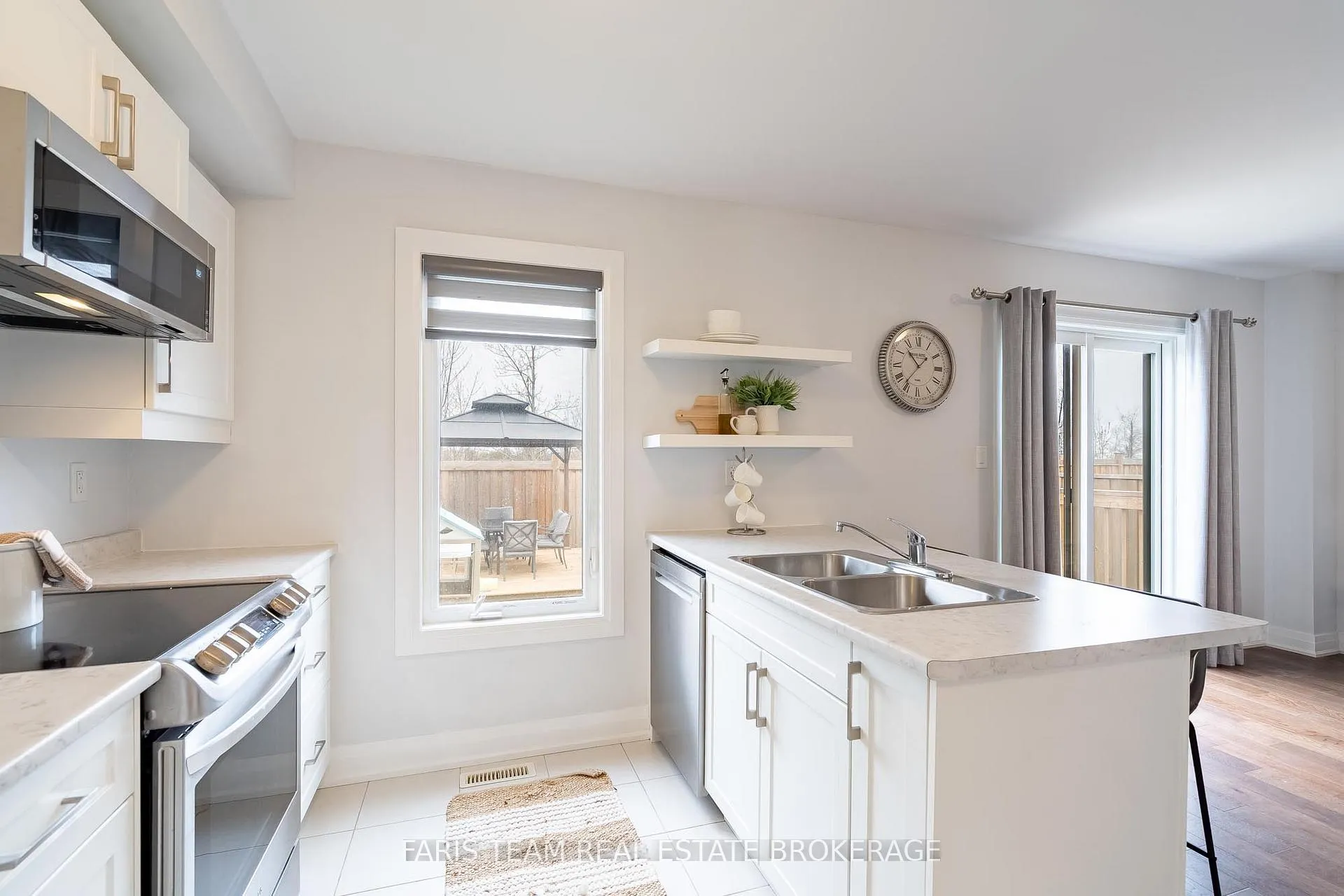 Photo 11 of 60 Brown Bear Street, Barrie, Rural Barrie Southwest — HOMEH