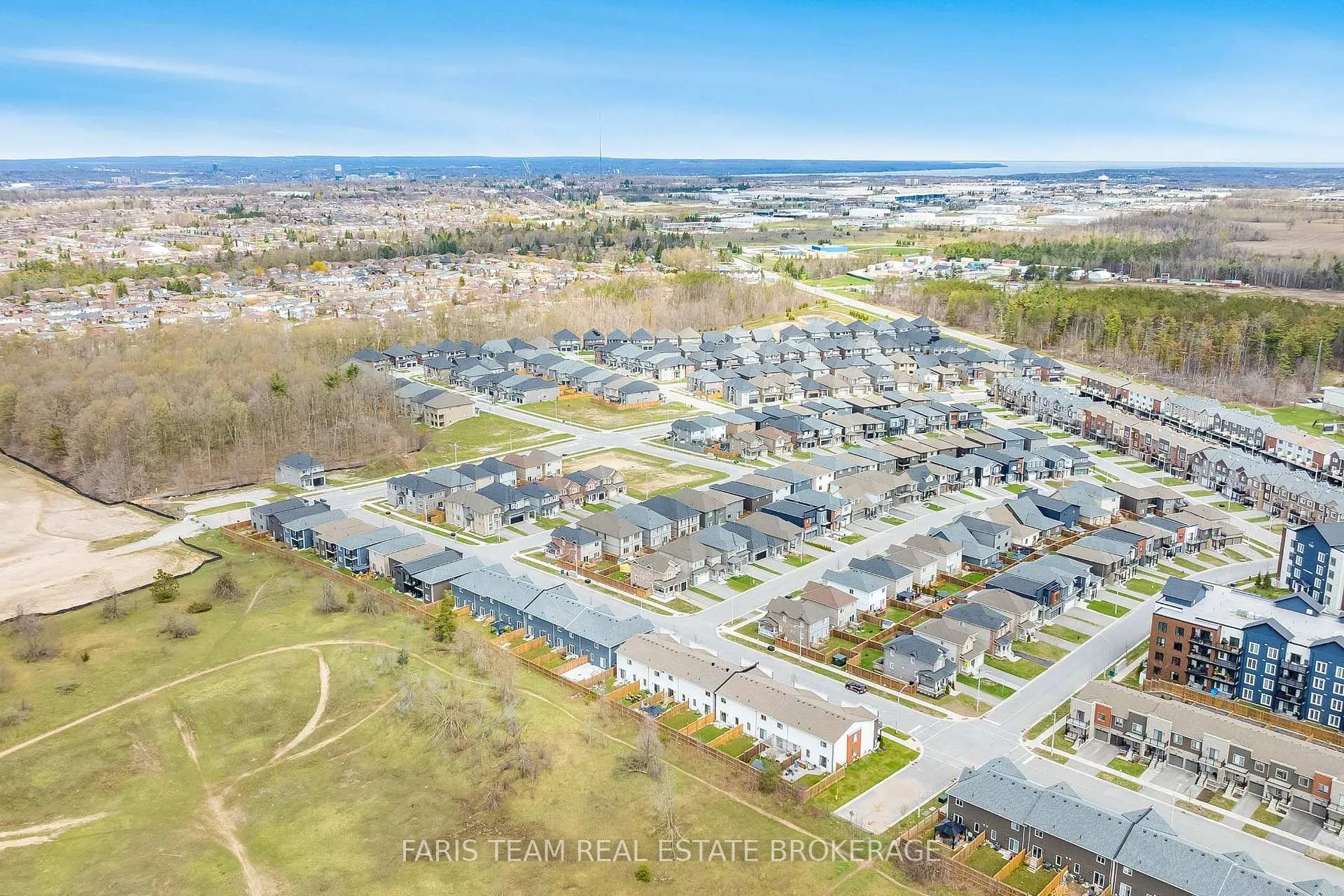 Photo 40 of 60 Brown Bear Street, Barrie, Rural Barrie Southwest — HOMEH