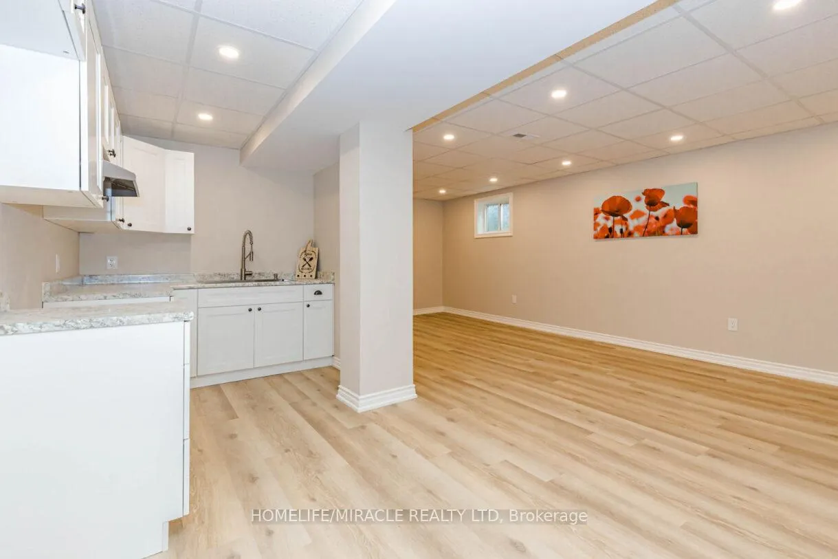 Photo 31 of 22 Brentwood Drive, Brampton, Avondale — HOMEH