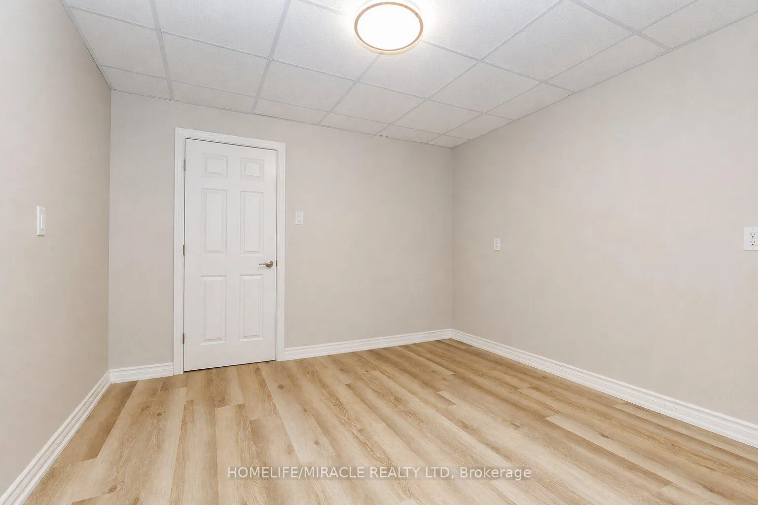 Photo 37 of 22 Brentwood Drive, Brampton, Avondale — HOMEH