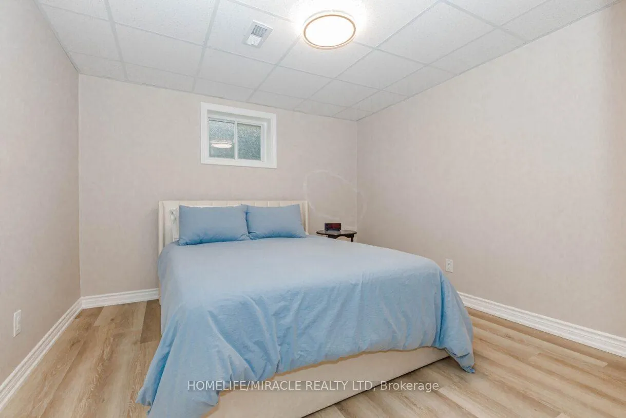 Photo 38 of 22 Brentwood Drive, Brampton, Avondale — HOMEH