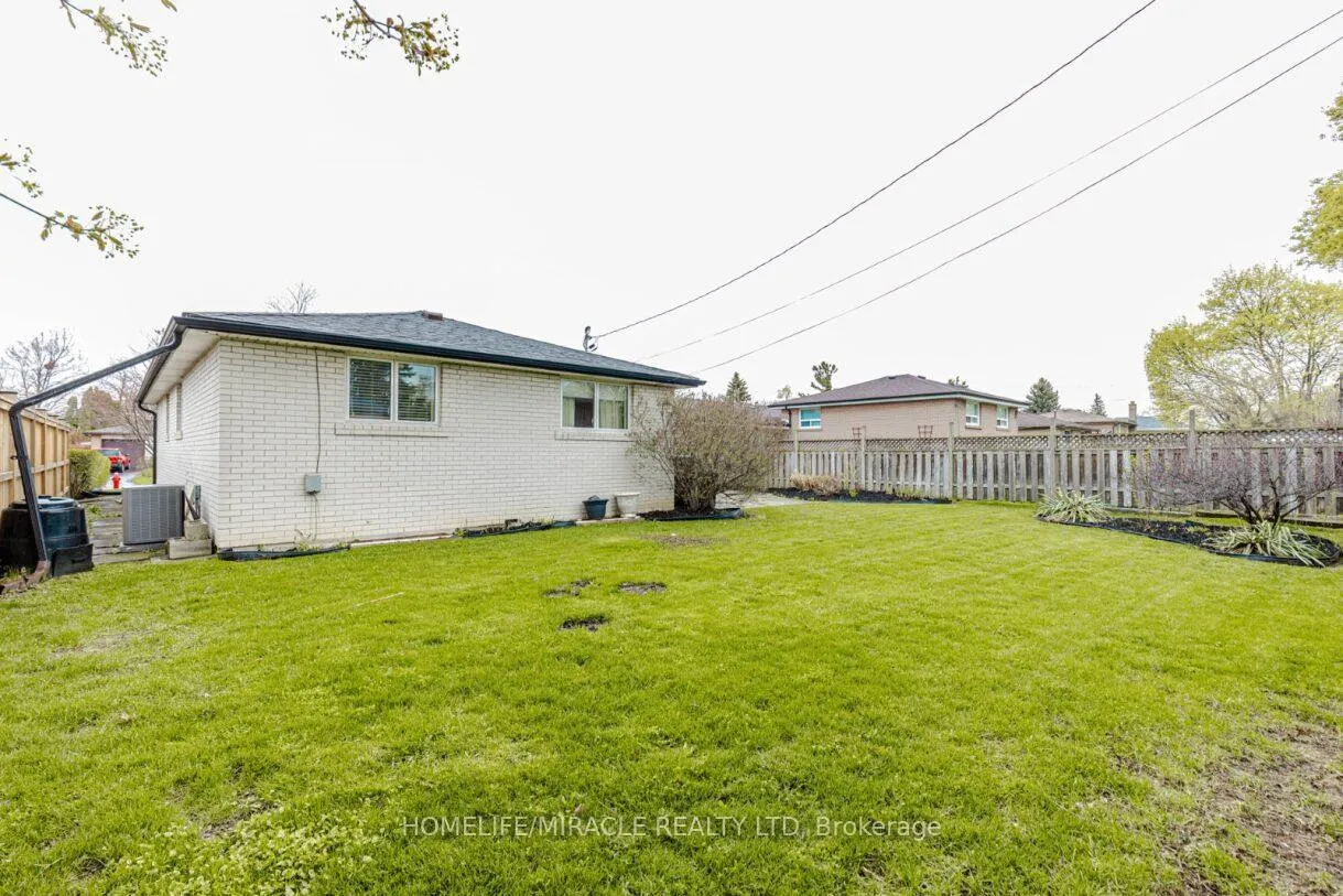 Photo 49 of 22 Brentwood Drive, Brampton, Avondale — HOMEH