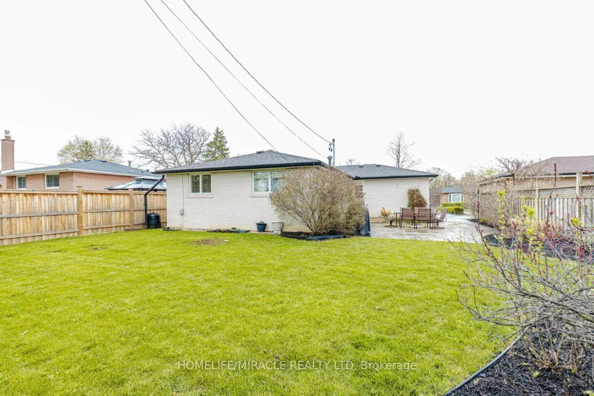 Photo 50 of 22 Brentwood Drive, Brampton, Avondale — HOMEH