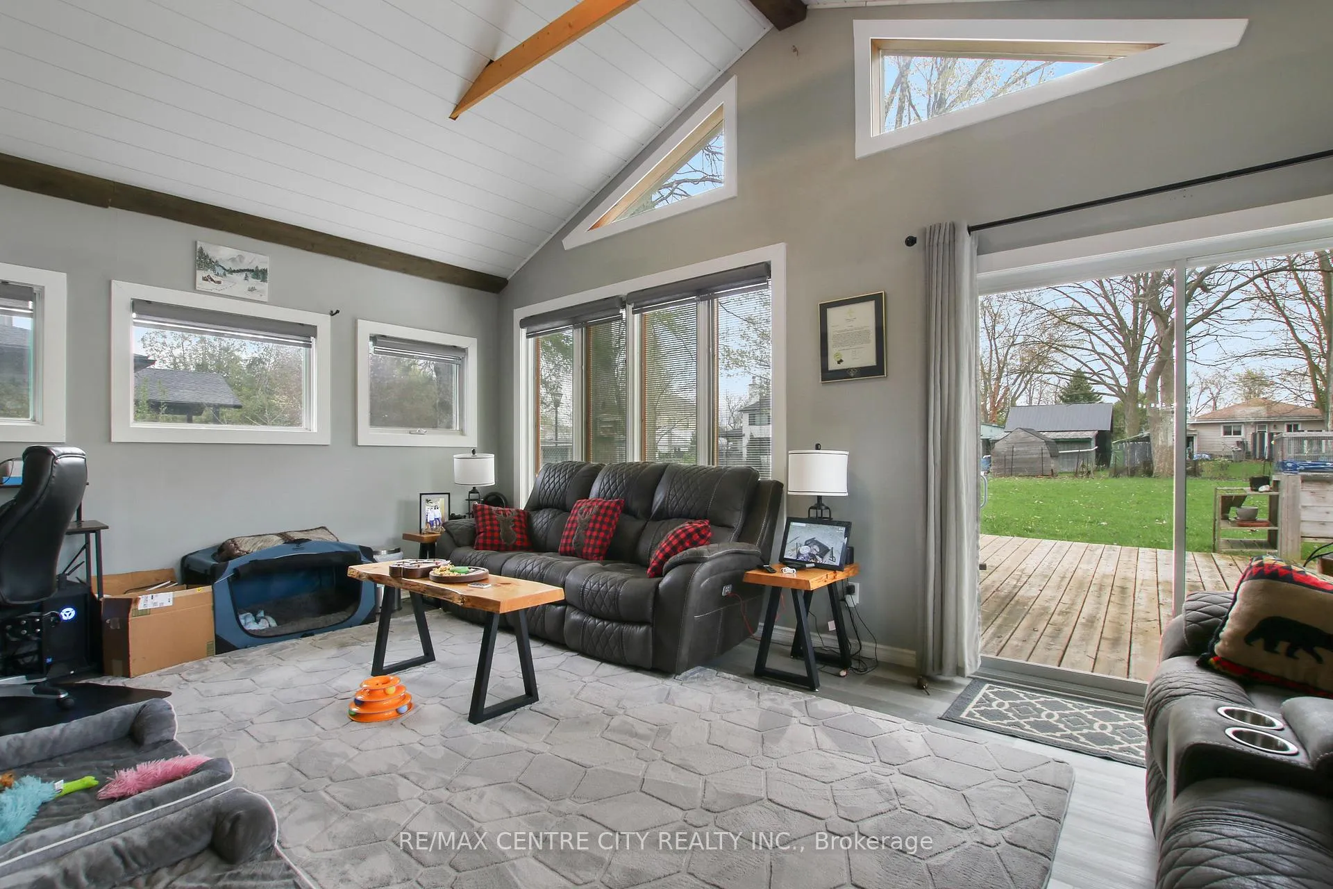 Photo 10 of 129 Duchess Avenue, Lucan Biddulph, Lucan — HOMEH